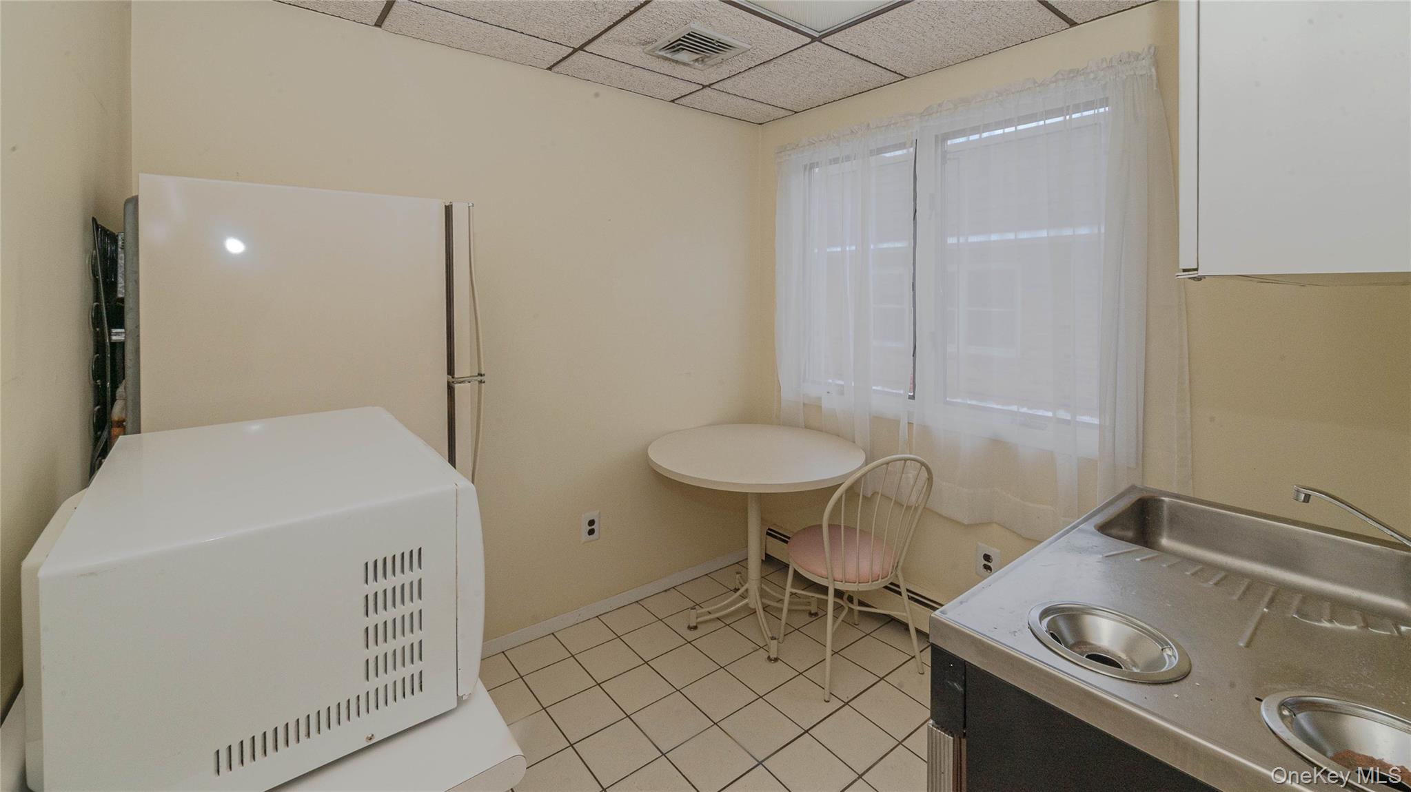 #12 photo, 14 Bellemeade Avenue, Smithtown , NY 11787