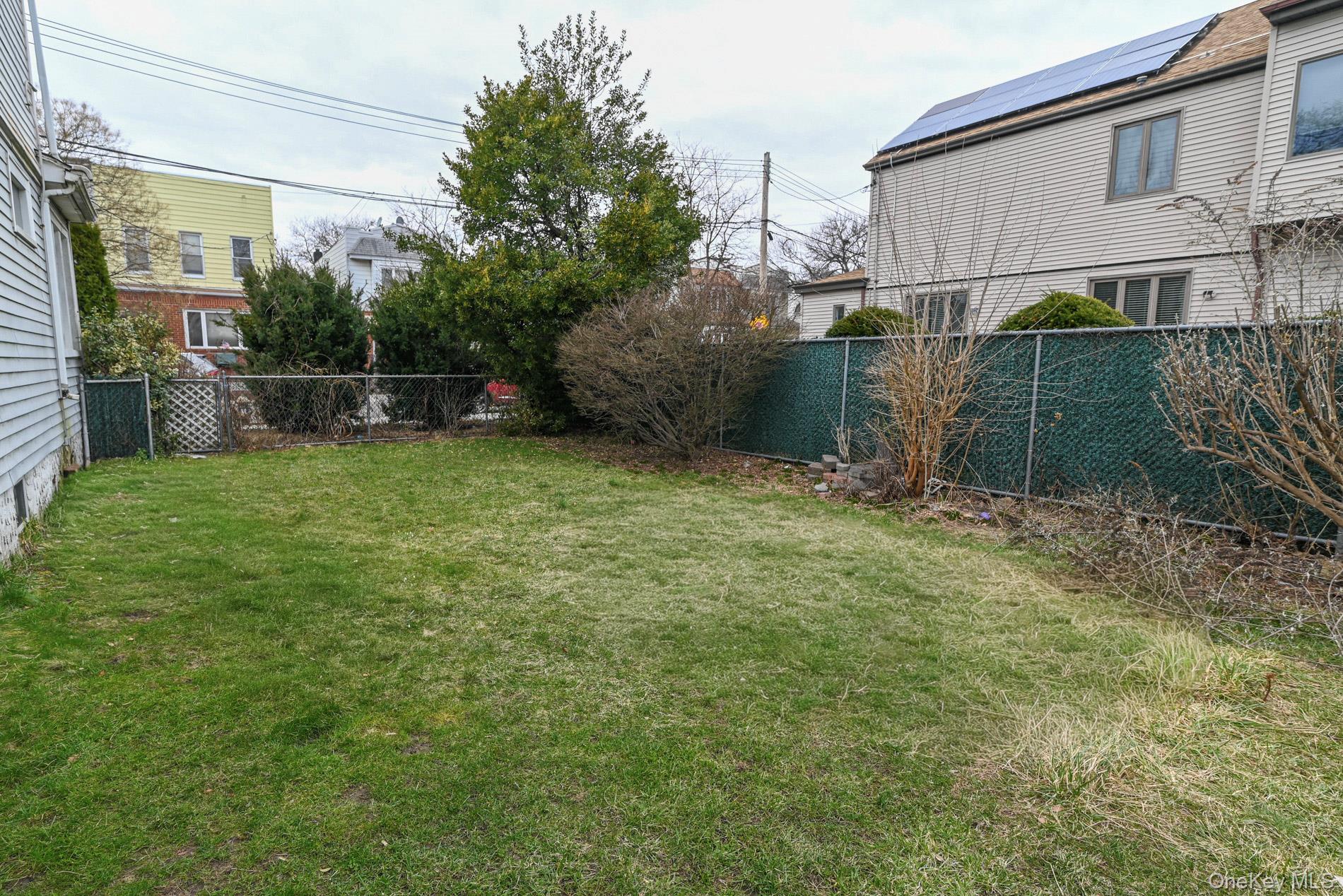 #11 photo, 7025 71st Place, Glendale , NY 11385