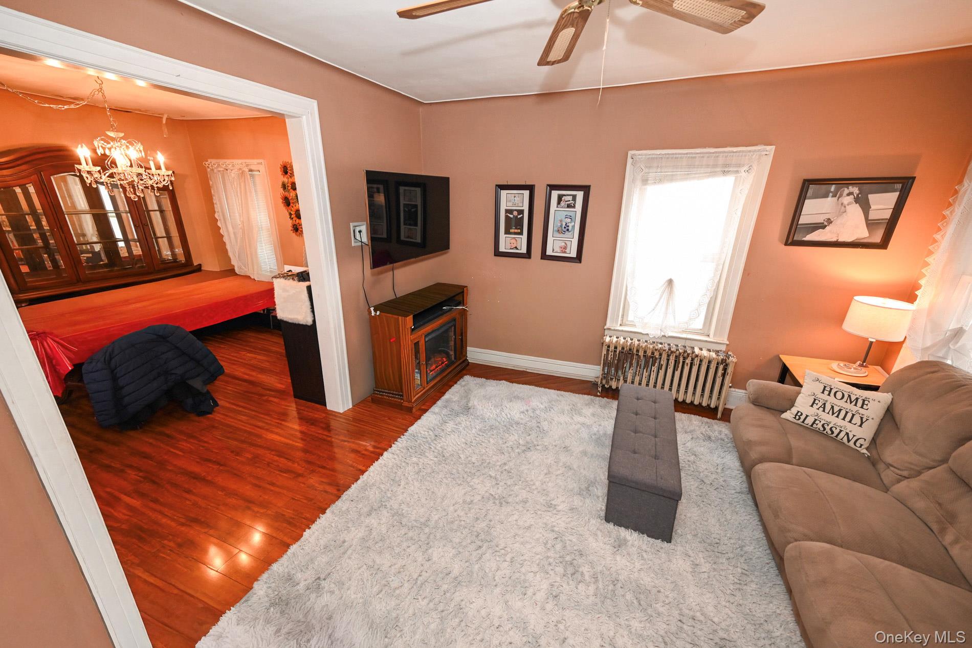 #18 photo, 7025 71st Place, Glendale , NY 11385