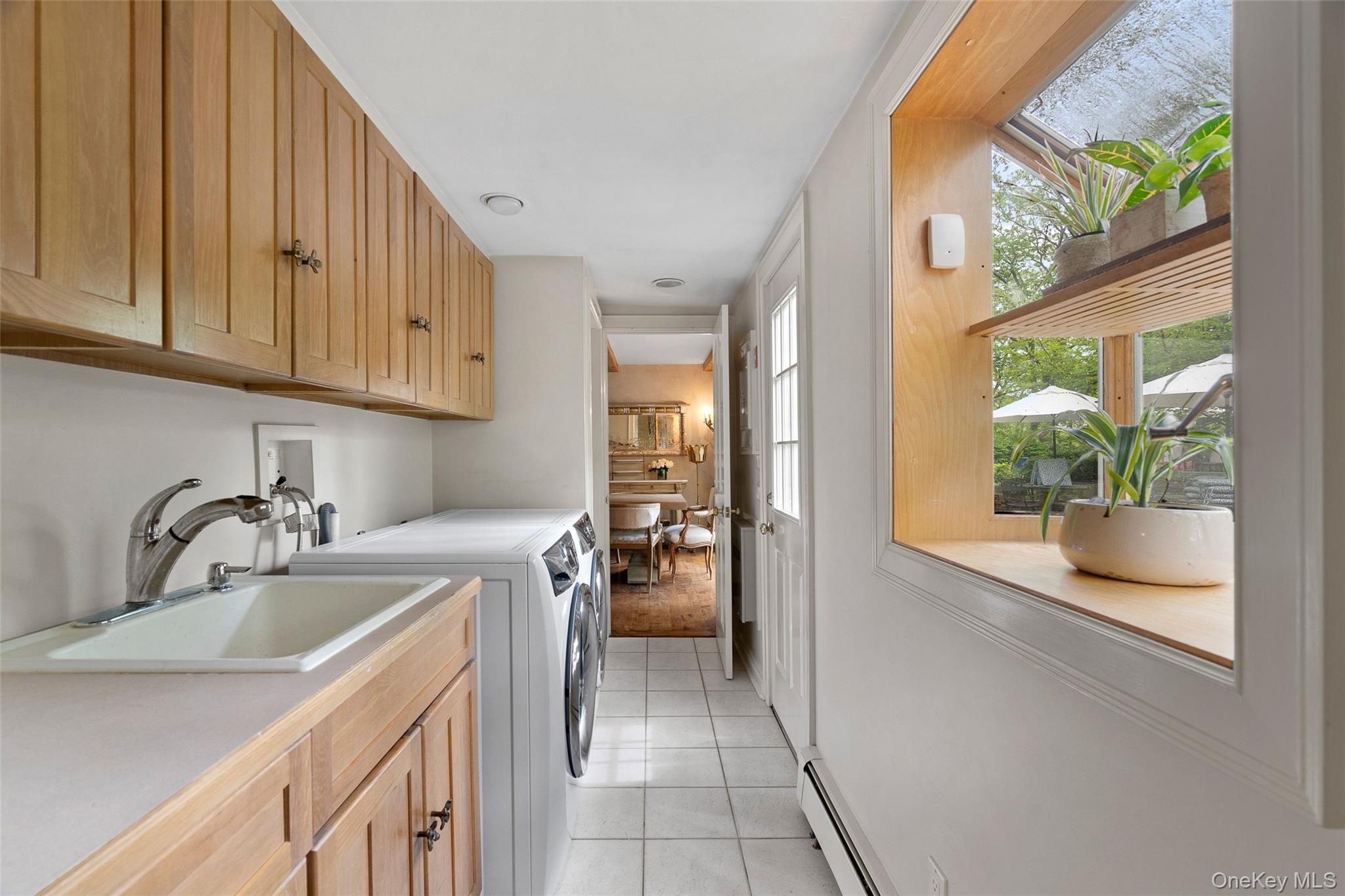 #12 photo, 68 Flower Hill Road, সাফোক কাউন্টি Huntington , NY 11743