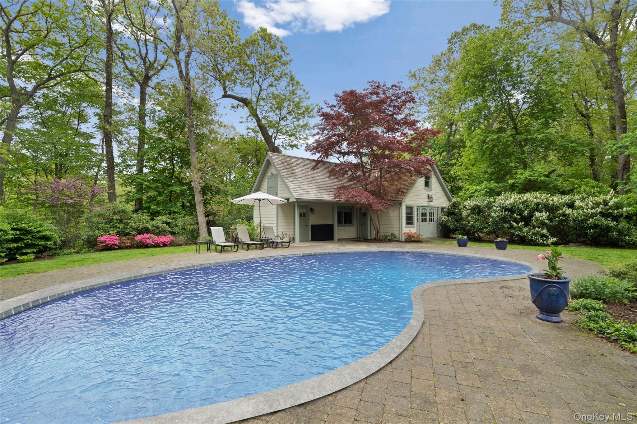 #16 photo, 68 Flower Hill Road, সাফোক কাউন্টি Huntington , NY 11743