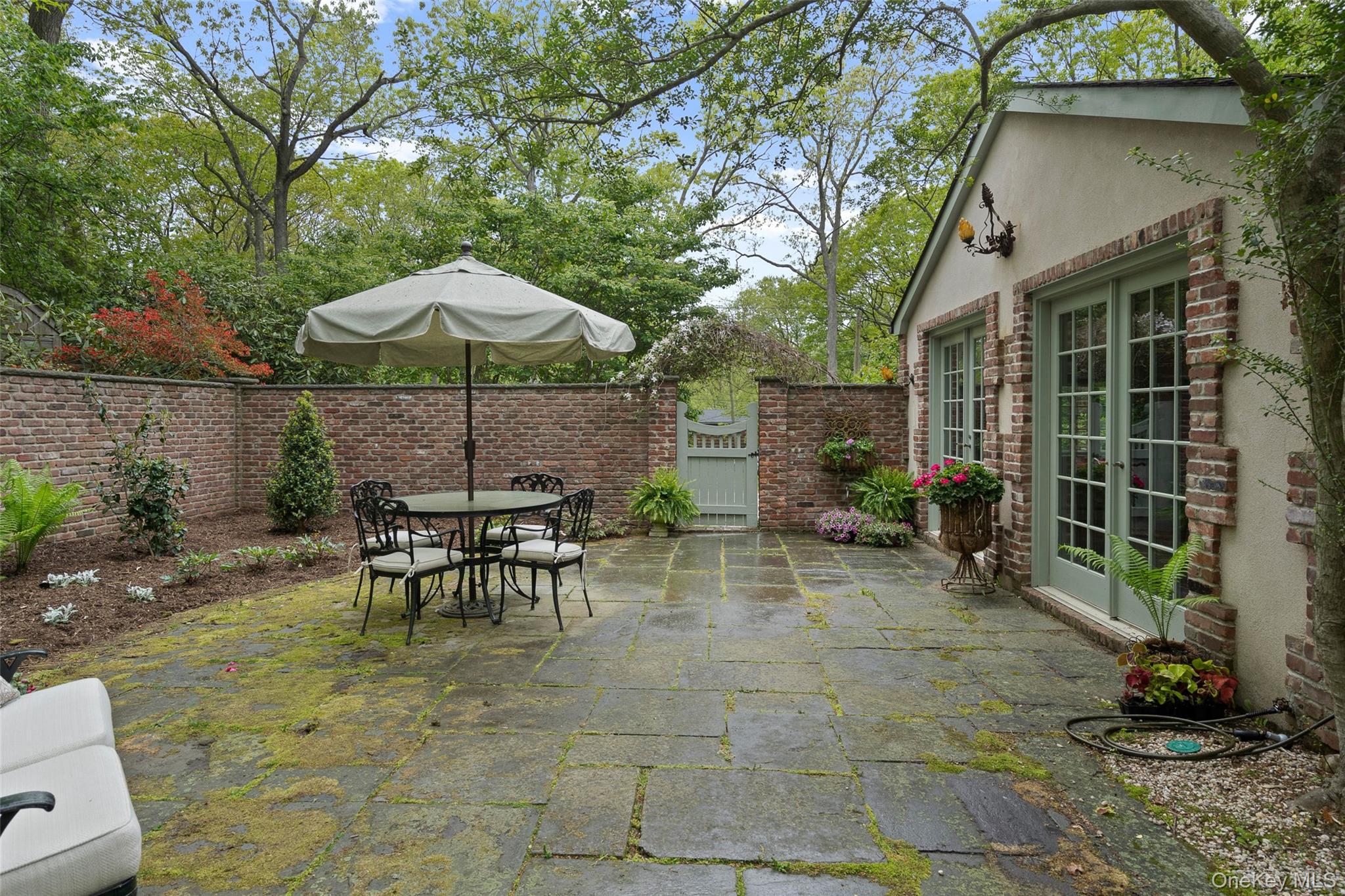 #18 photo, 68 Flower Hill Road, সাফোক কাউন্টি Huntington , NY 11743