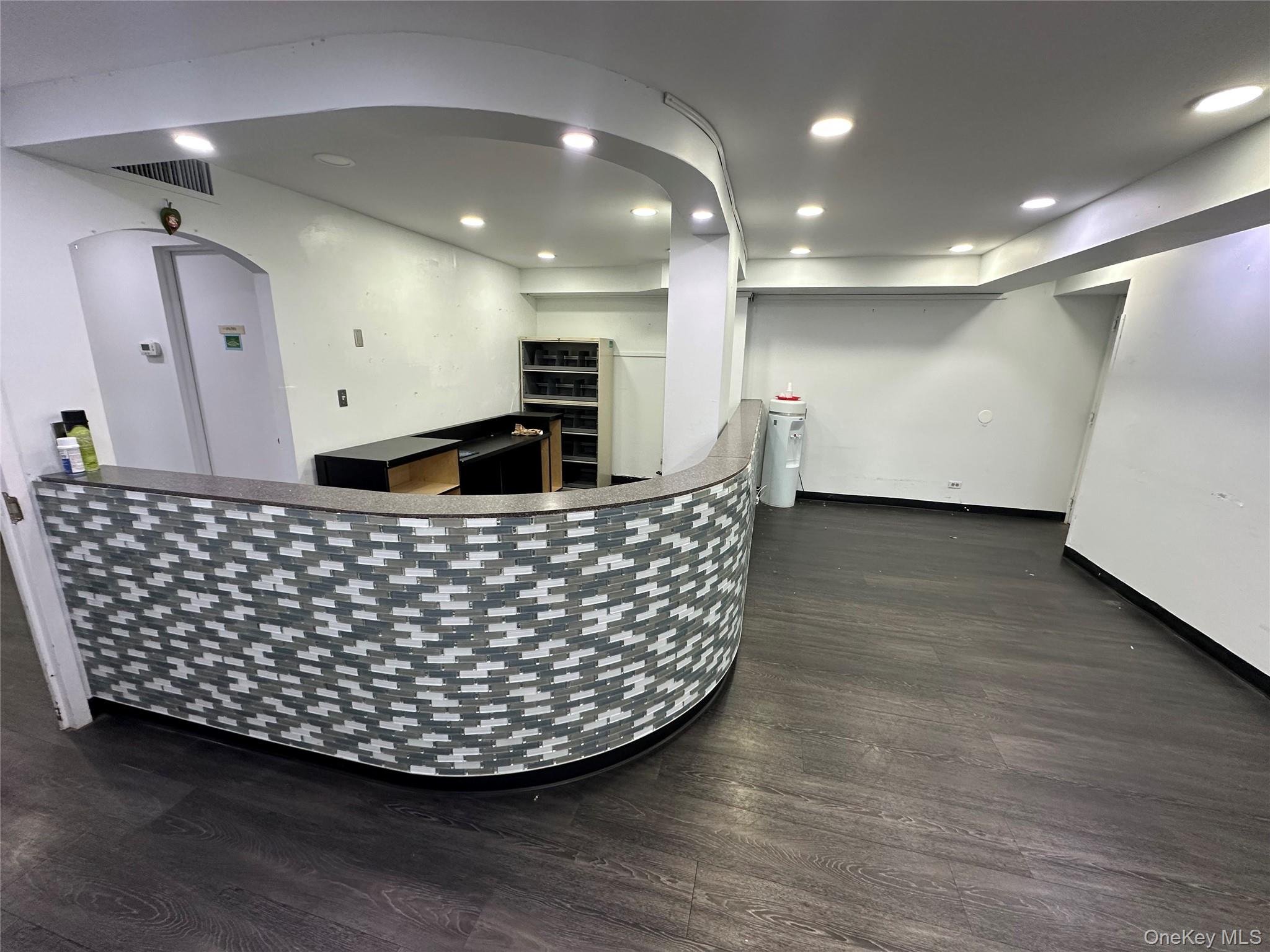 #3 photo, 711 Seagirt Avenue, Far Rockaway , NY 11691