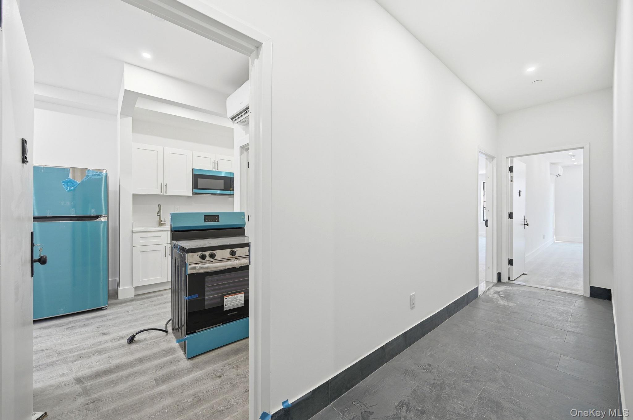 #13 photo, 2152 Muliner Avenue, Bronx , NY 10462