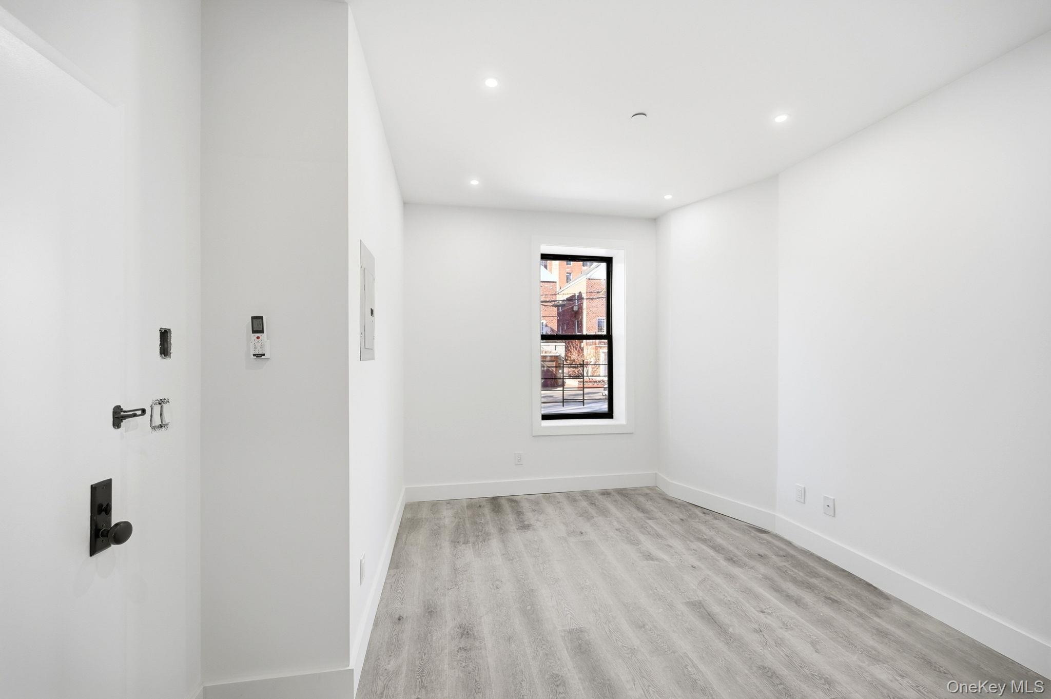 #9 photo, 2152 Muliner Avenue, Bronx , NY 10462