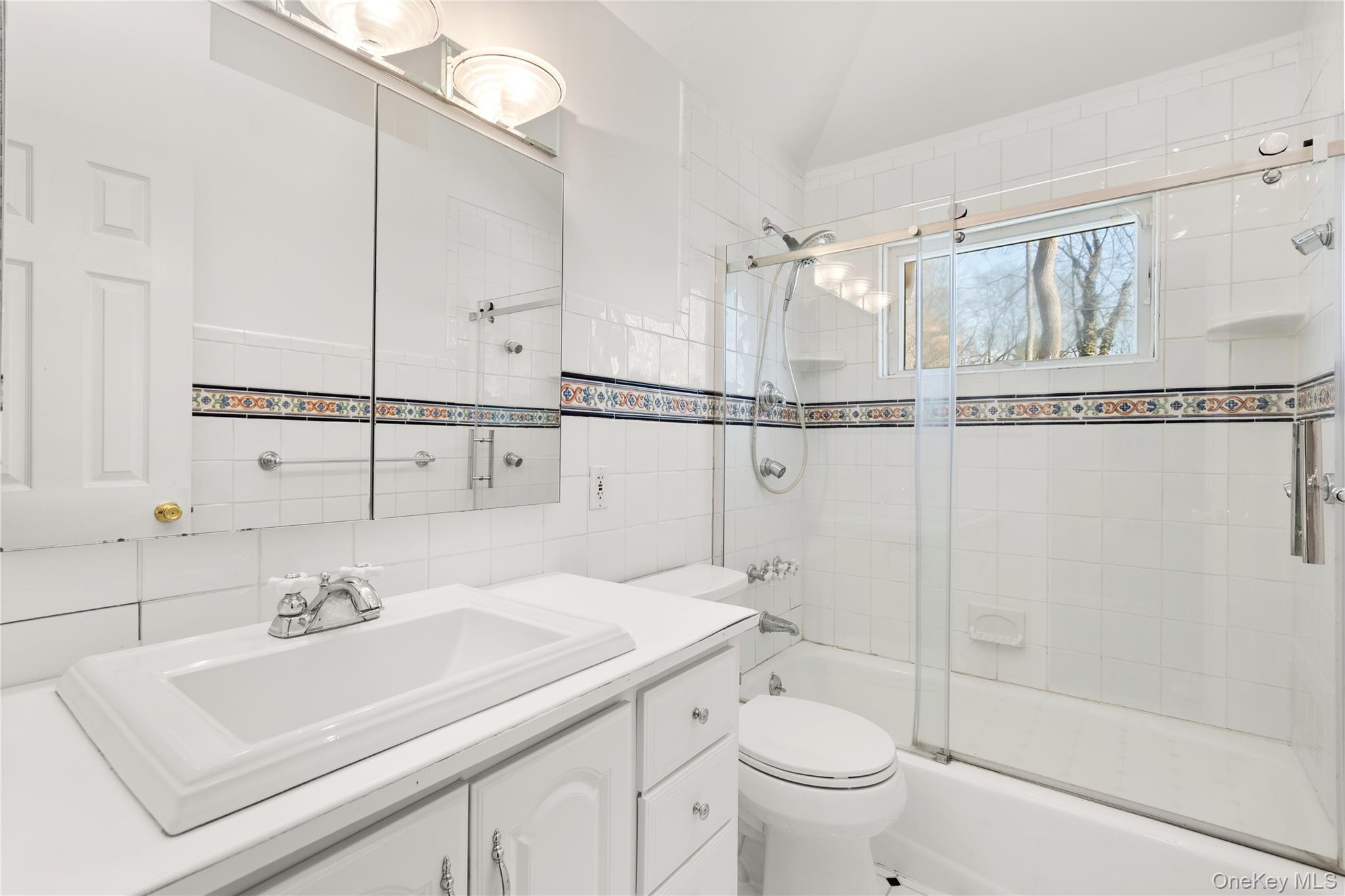 #8 photo, 336 Dix Hills Road, מחוז סאפוק Dix Hills , NY 11747