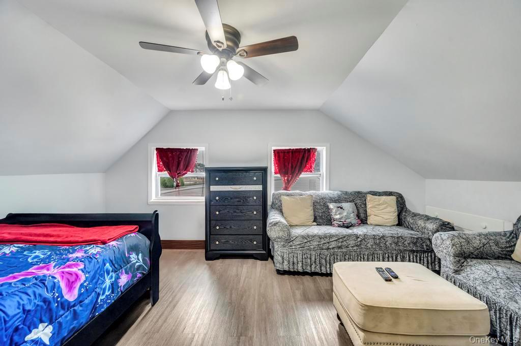 #18 photo, 63 Blacksmith Road, Levittown , NY 11756