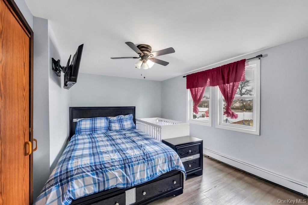 #20 photo, 63 Blacksmith Road, Levittown , NY 11756