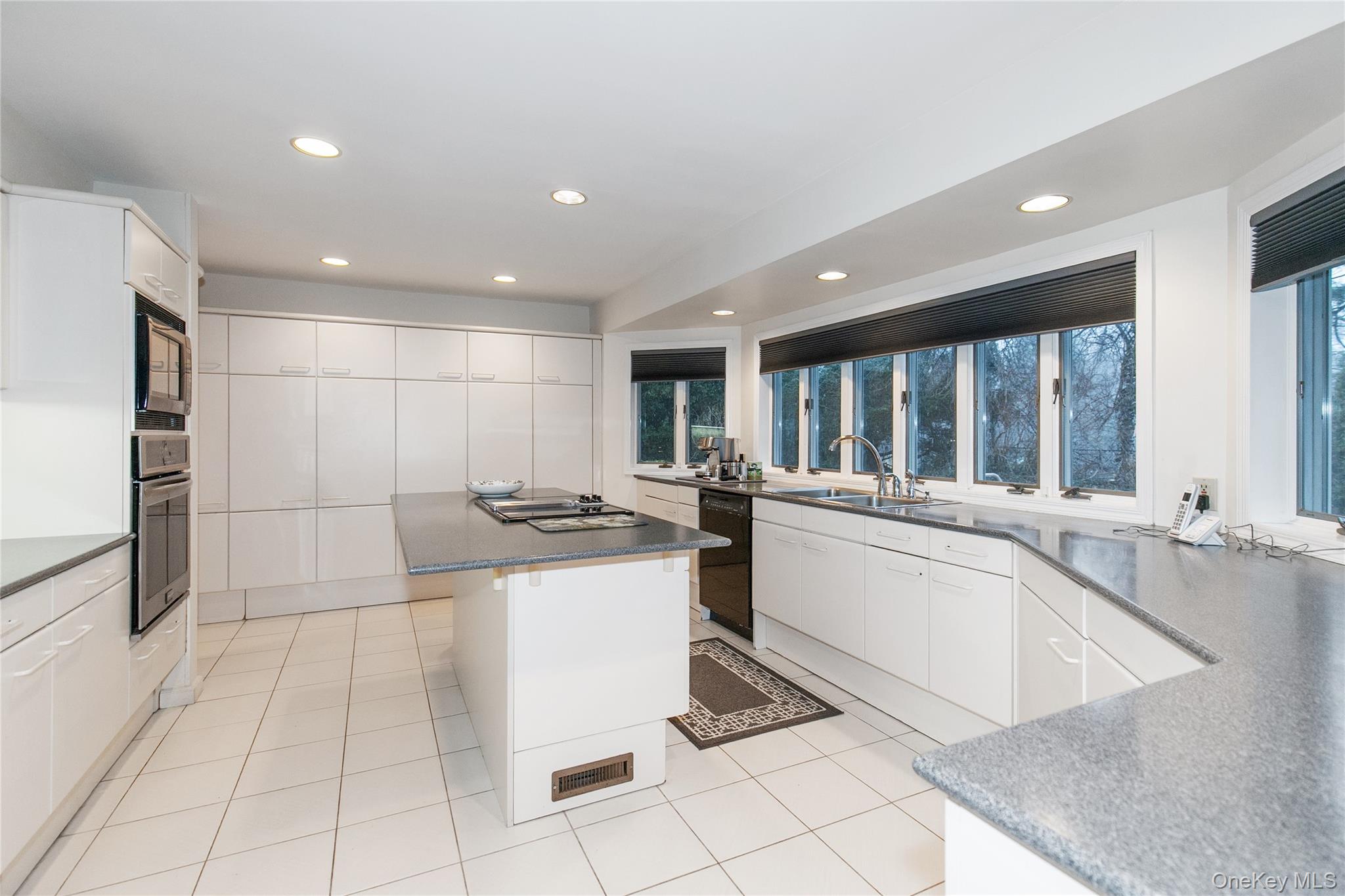 #18 photo, 1 The Brae, Woodbury , NY 11797