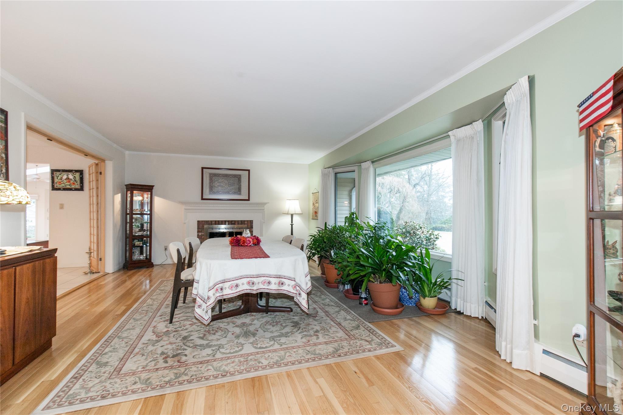 #5 photo, 1 The Brae, Woodbury , NY 11797