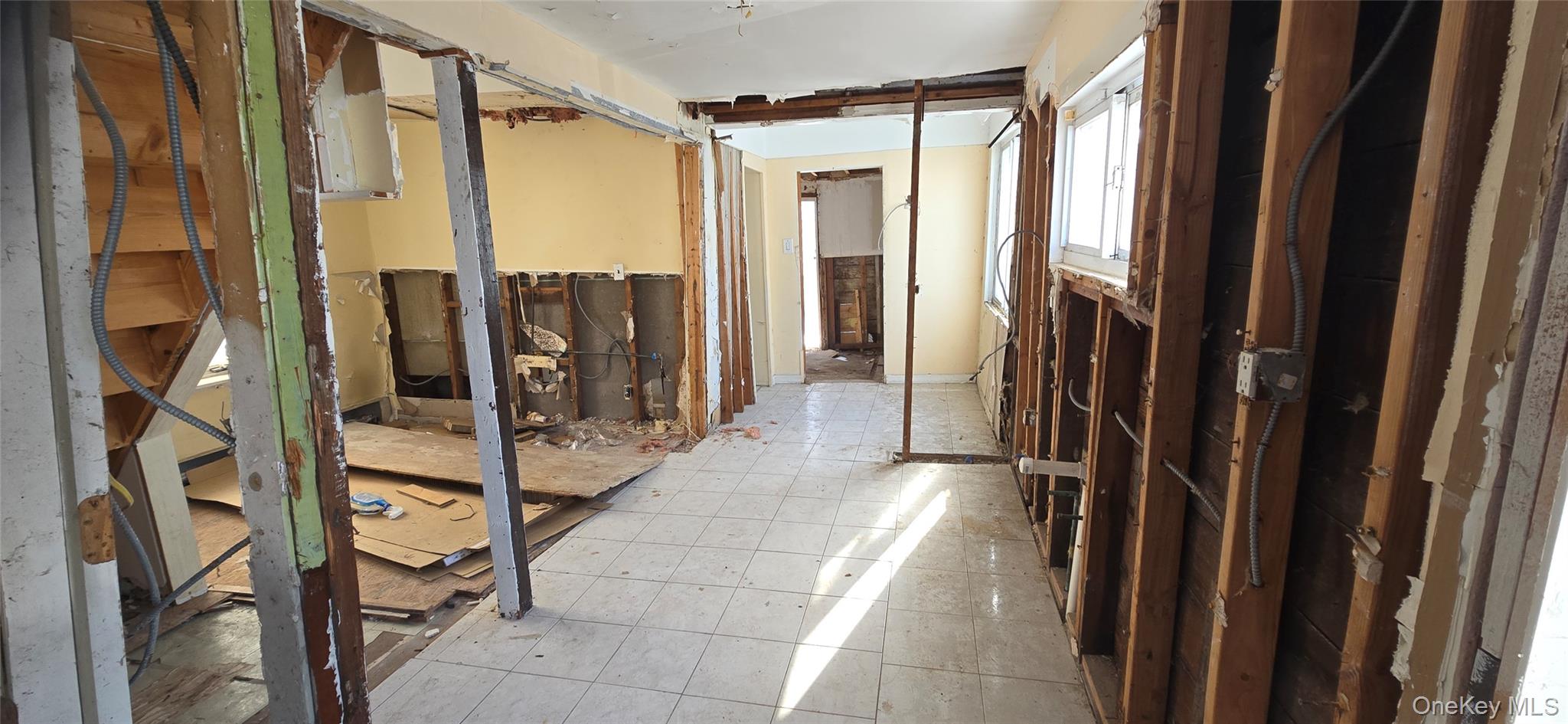 #11 photo, 9960 164th Road, 뉴욕퀸즈 Howard Beach , NY 11414