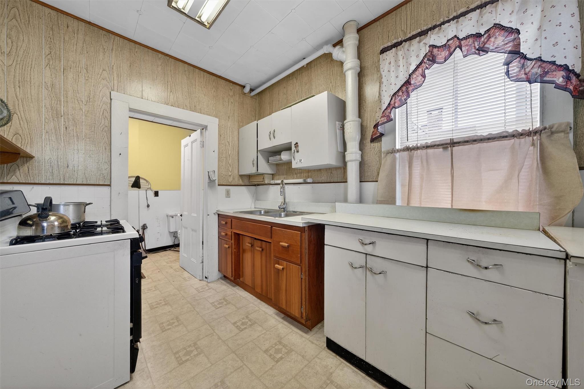 #19 photo, 195 W Main Street, Port Jervis , NY 12771