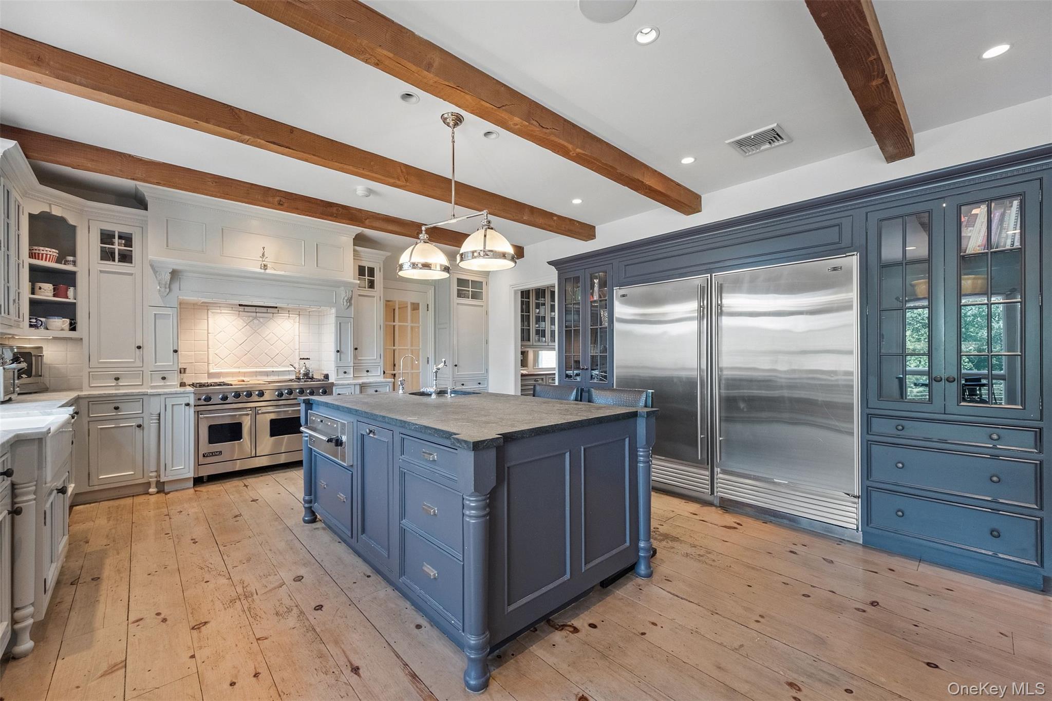 #11 photo, 8 Ridgeview Circle, Armonk , NY 10504