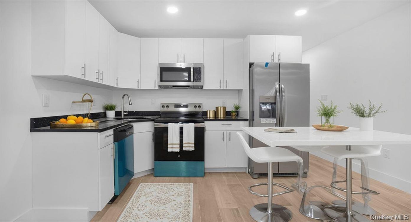 #4 photo, 3964 Duryea Avenue, Bronx , NY 10466