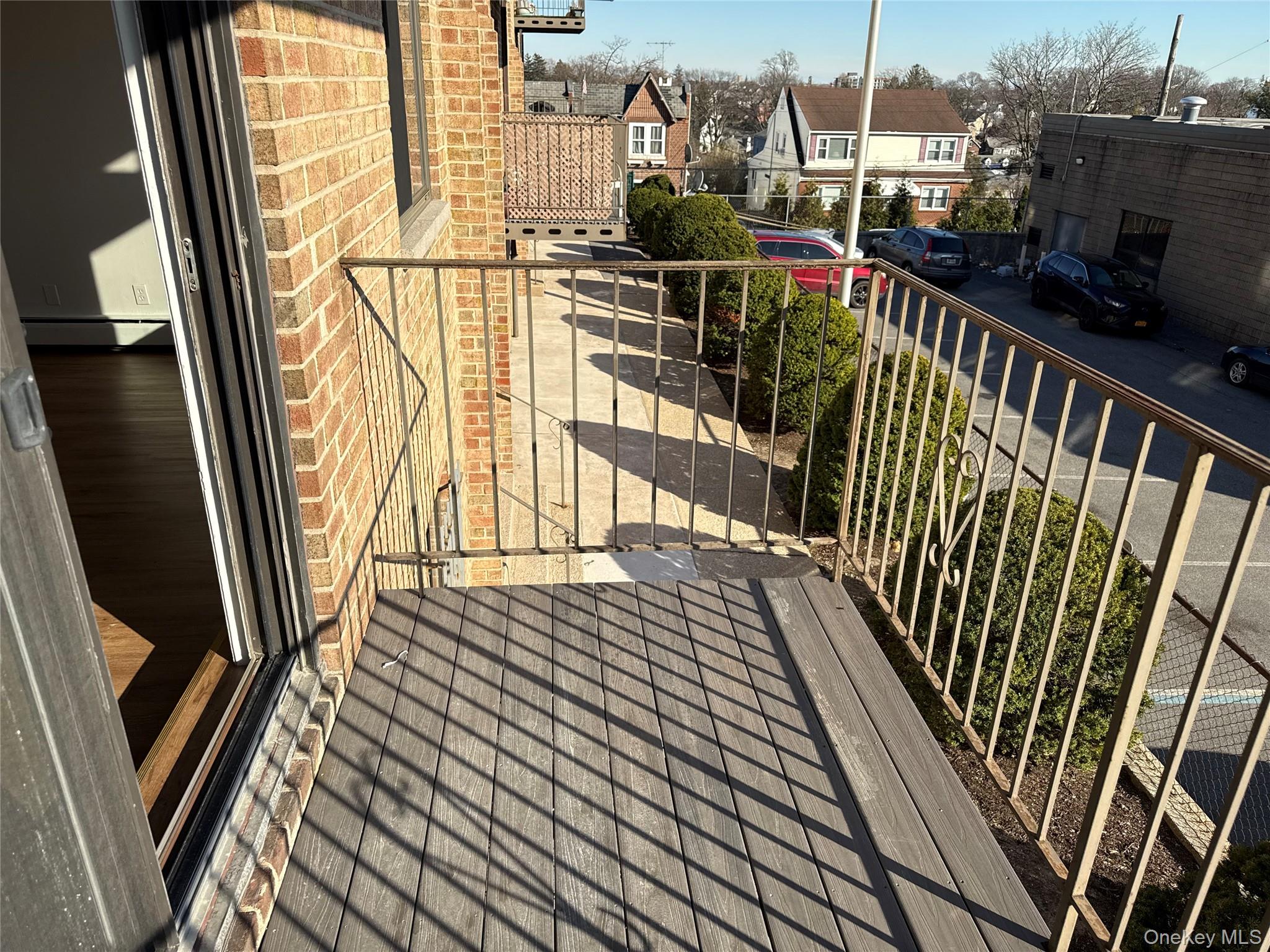 #5 photo, 142 Trenchard Street, Yonkers , NY 10704