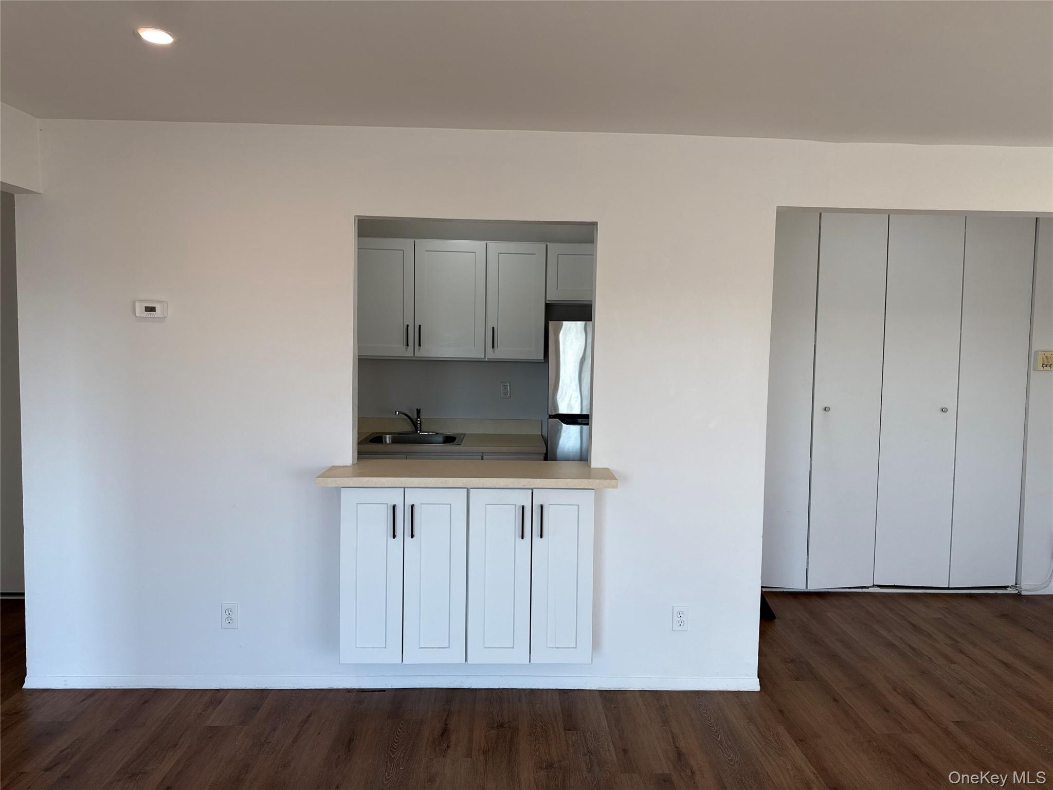 #8 photo, 142 Trenchard Street, Yonkers , NY 10704