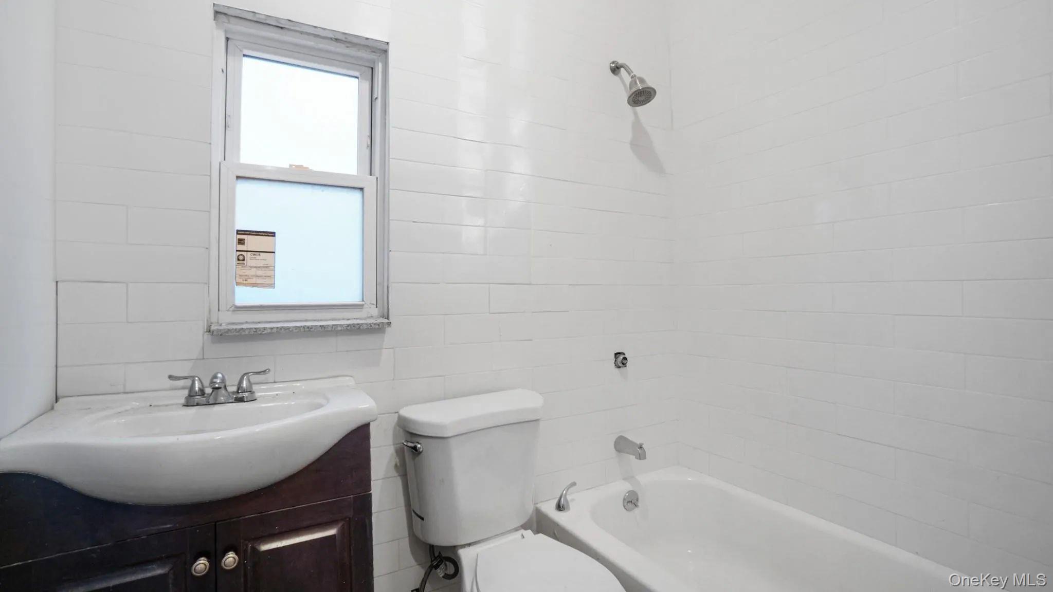 #20 photo, 1823 Anthony Avenue, Bronx , NY 10457