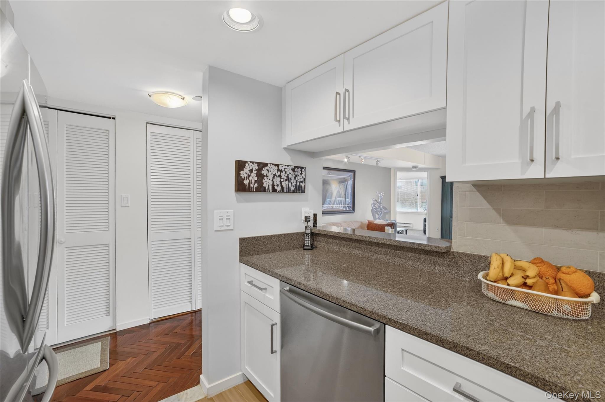 #10 photo, 10 Stewart Place, White Plains , NY 10603