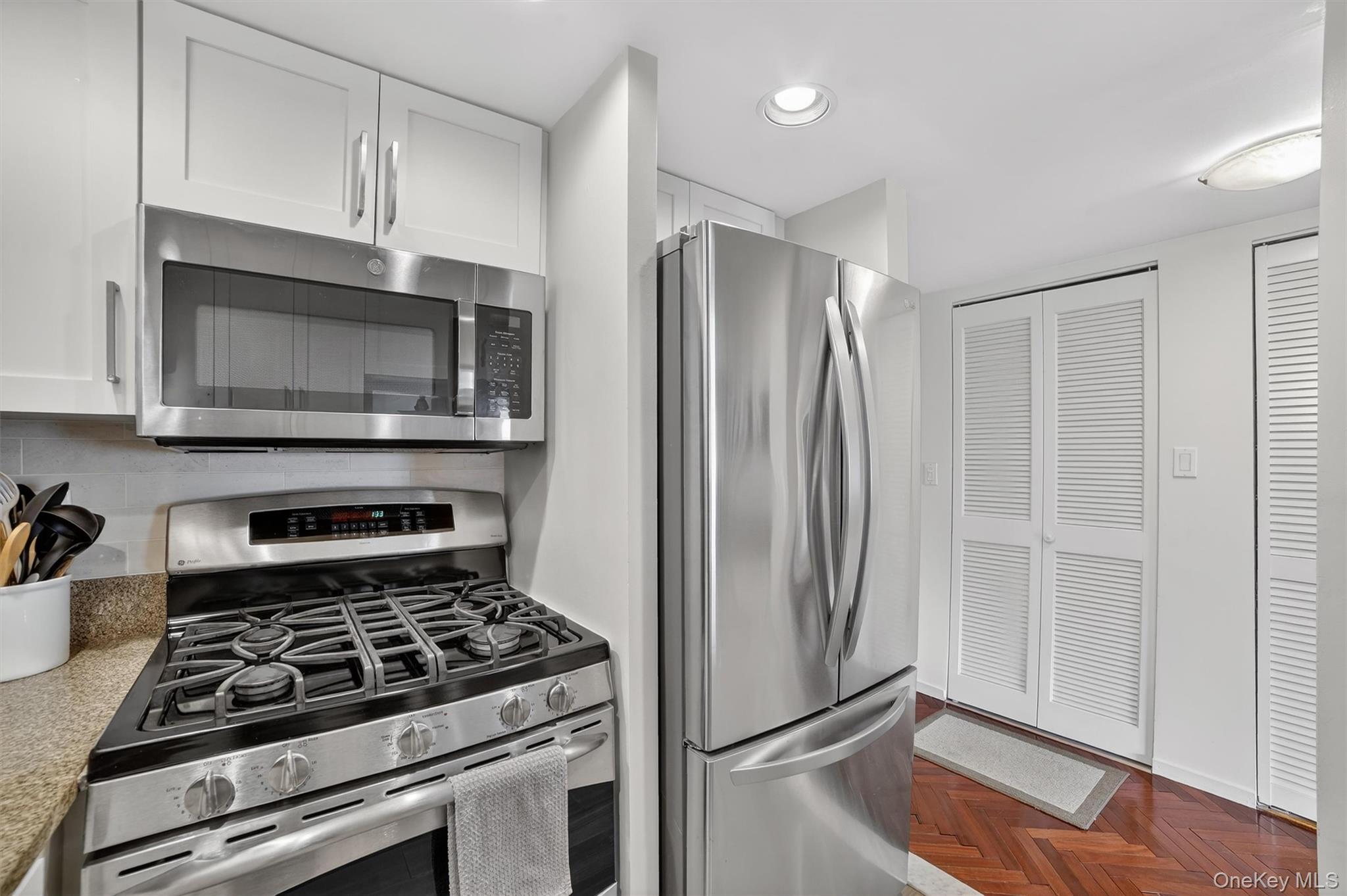 #9 photo, 10 Stewart Place, White Plains , NY 10603