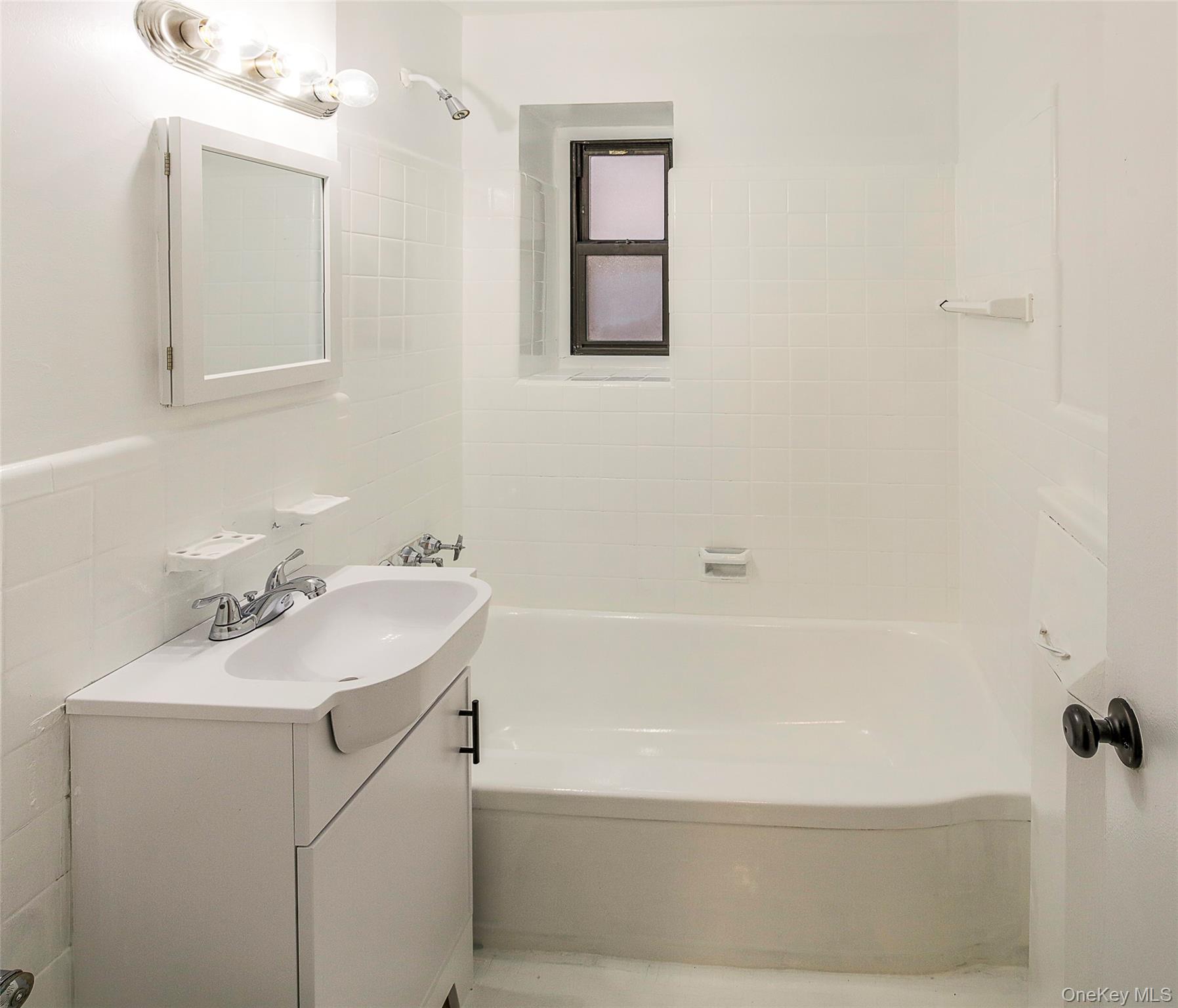 #11 photo, 30 Fleetwood Avenue, Mount Vernon , NY 10552