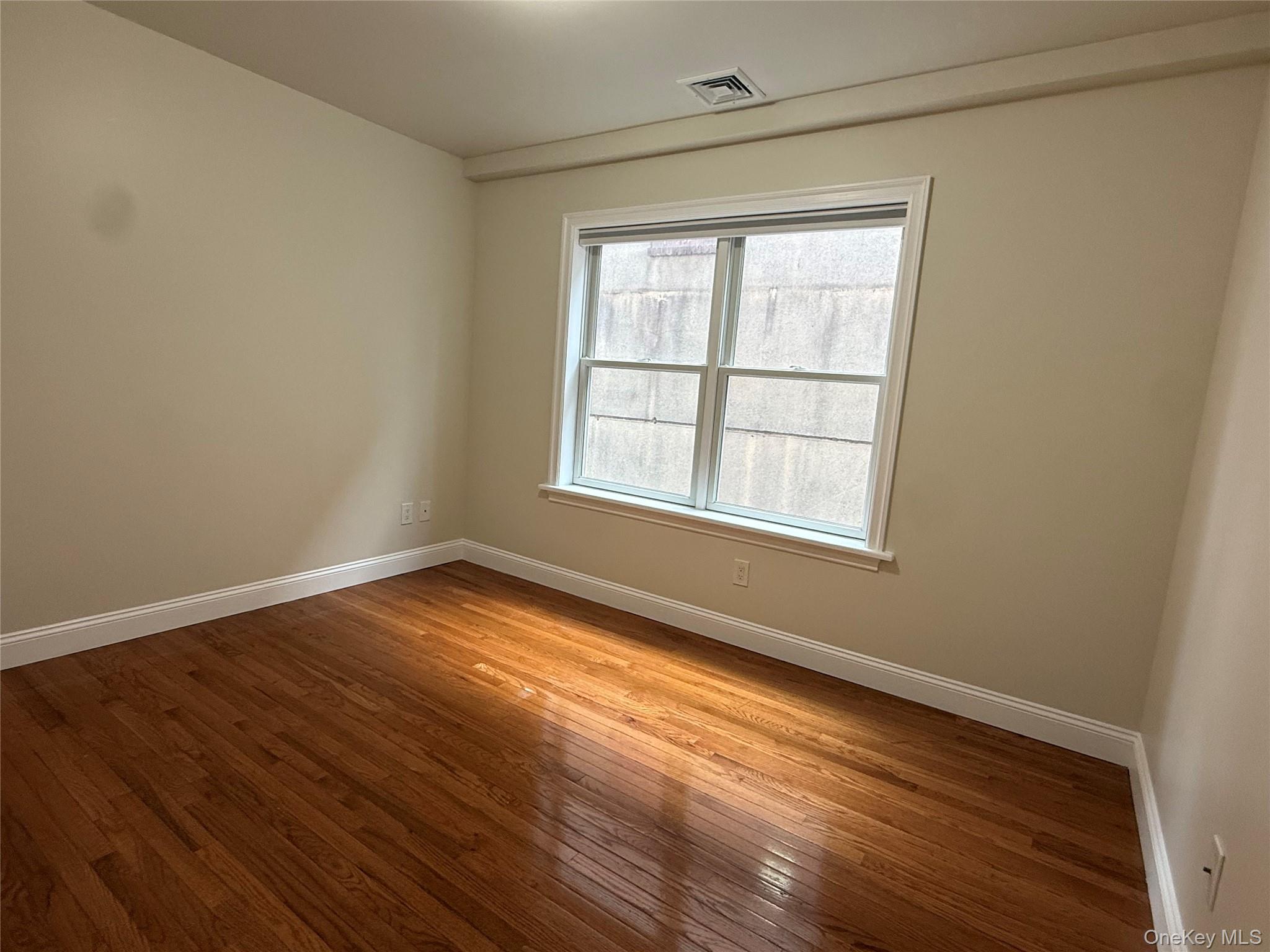 #12 photo, 5 Brandreth Street, Ossining , NY 10562