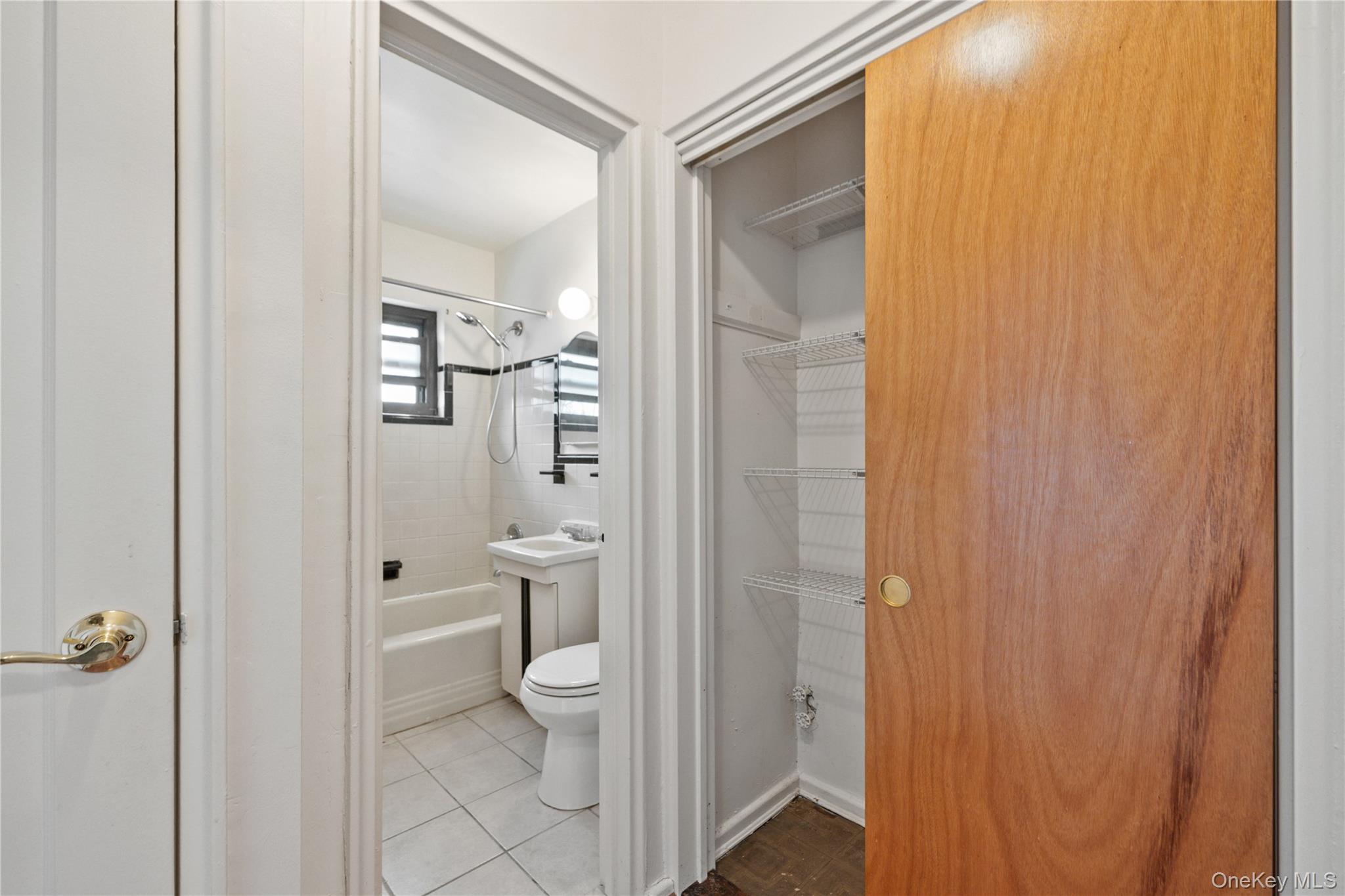 #12 photo, 8 Lawrence Drive, White Plains , NY 10603