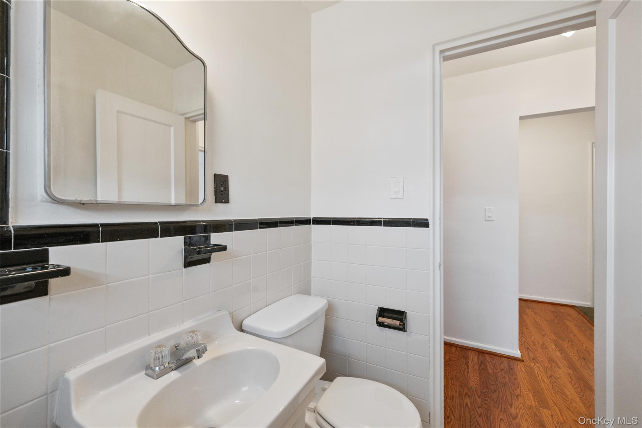 #13 photo, 8 Lawrence Drive, White Plains , NY 10603