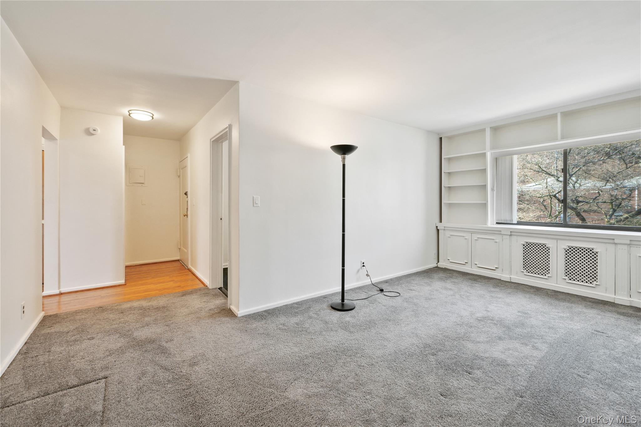 #4 photo, 8 Lawrence Drive, White Plains , NY 10603