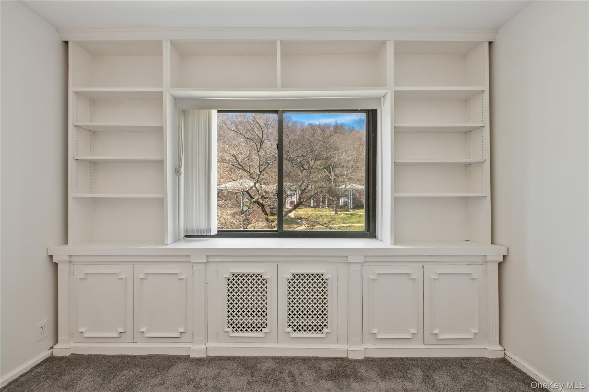 #6 photo, 8 Lawrence Drive, White Plains , NY 10603