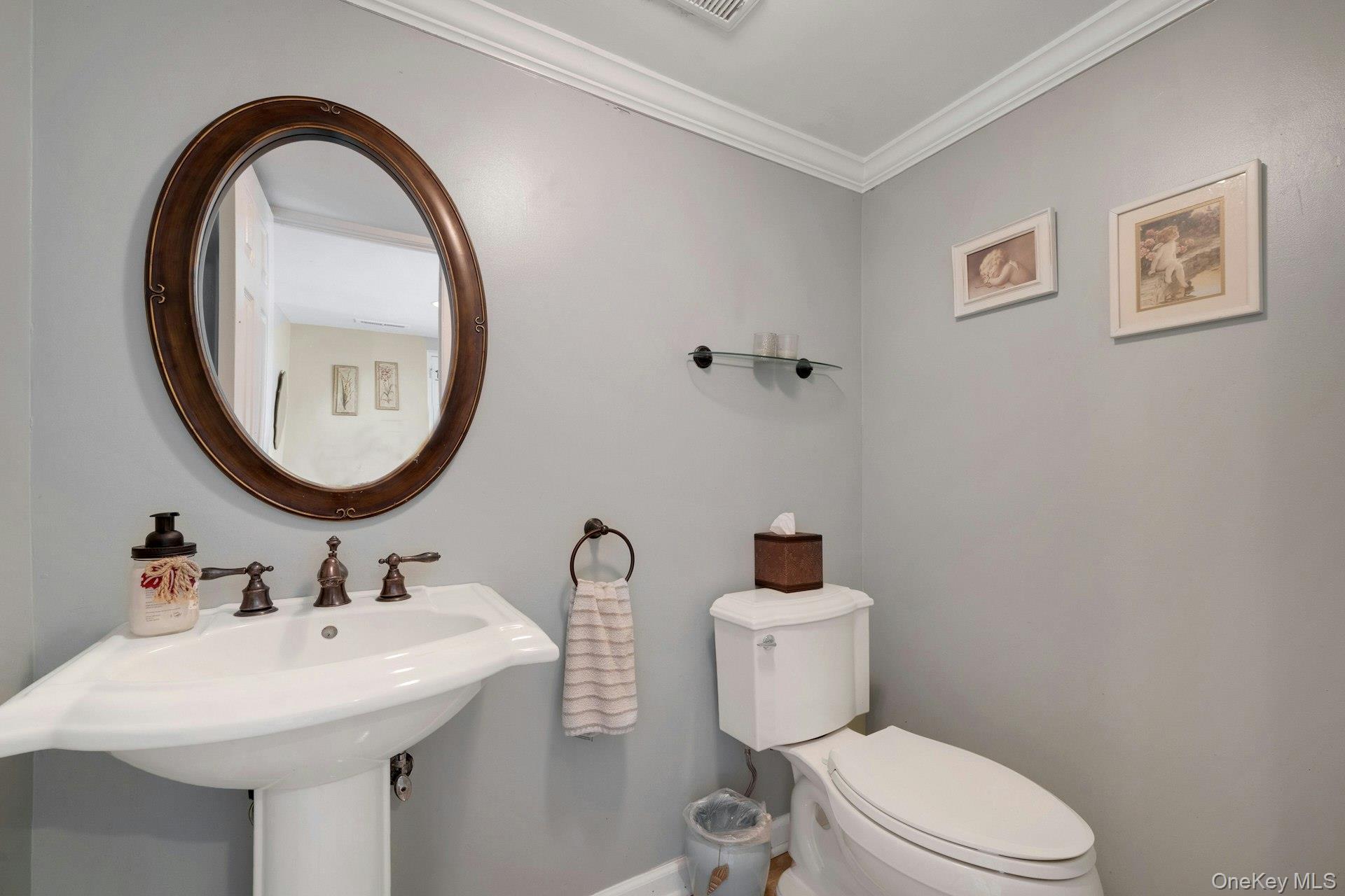 #4 photo, 5 Boulder Lane, Scarsdale , NY 10583