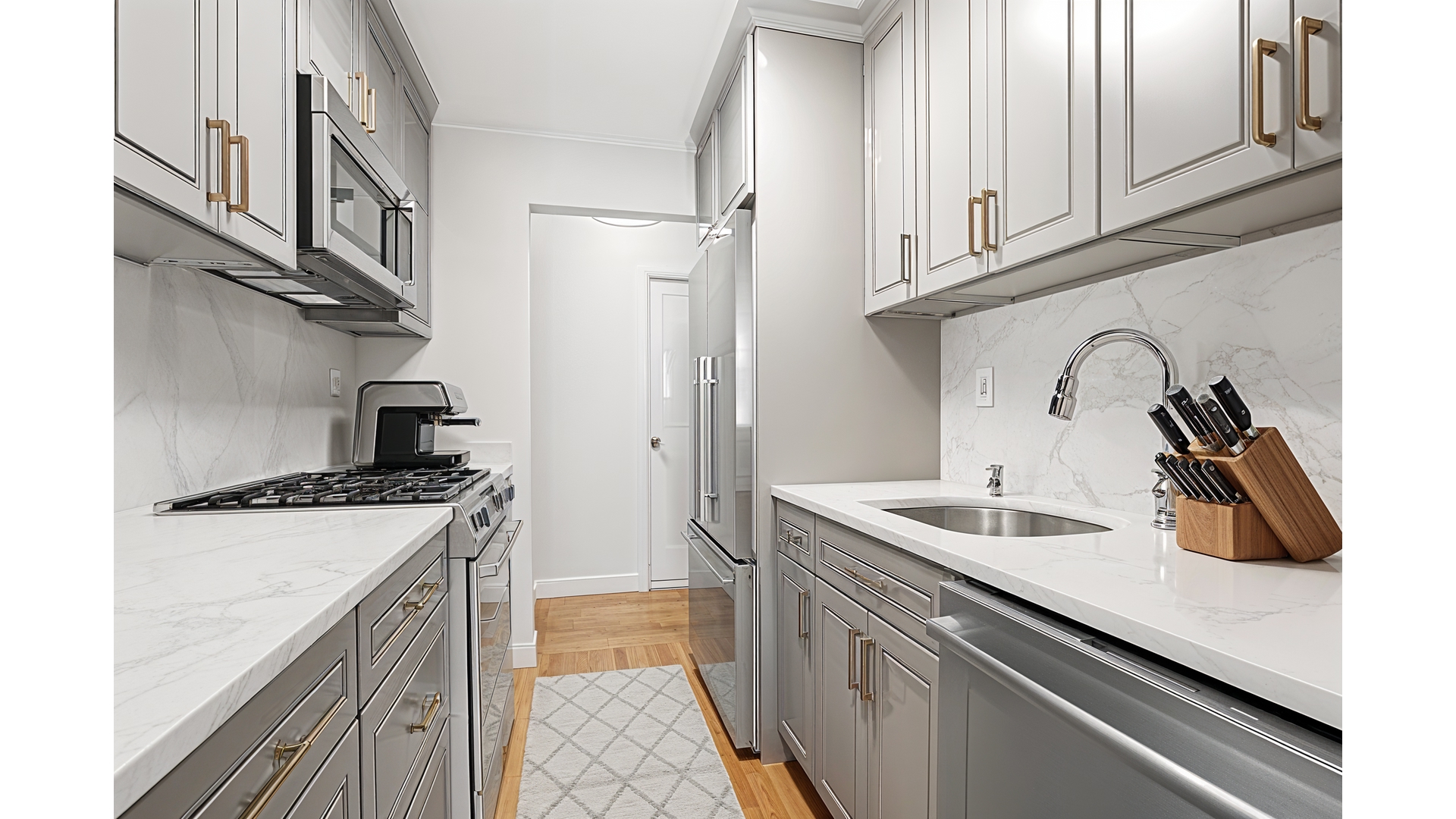 #3 photo, 201 E 36TH Street, Murray Hill , NY 10016