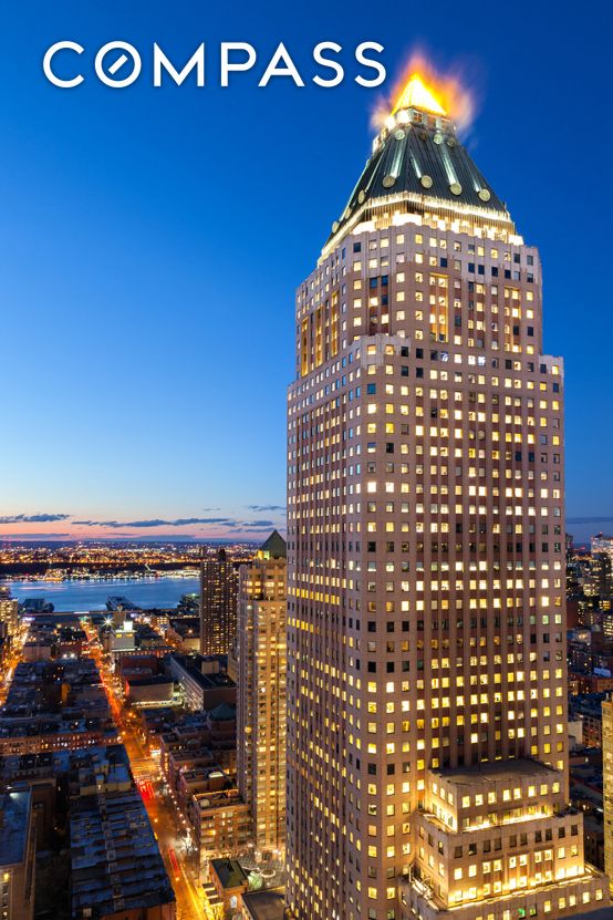 #10 photo, 350 W 50th Street, Hell's Kitchen , NY 10019