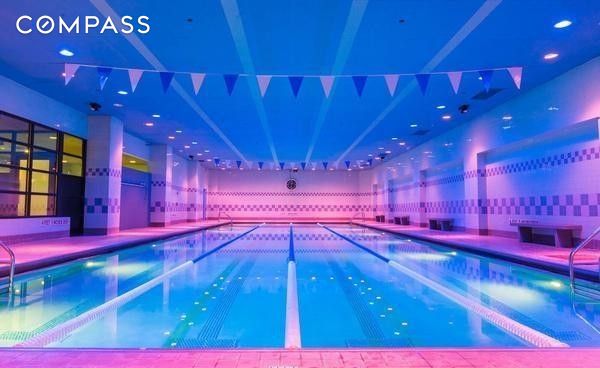 #12 photo, 350 W 50th Street, Hell's Kitchen , NY 10019