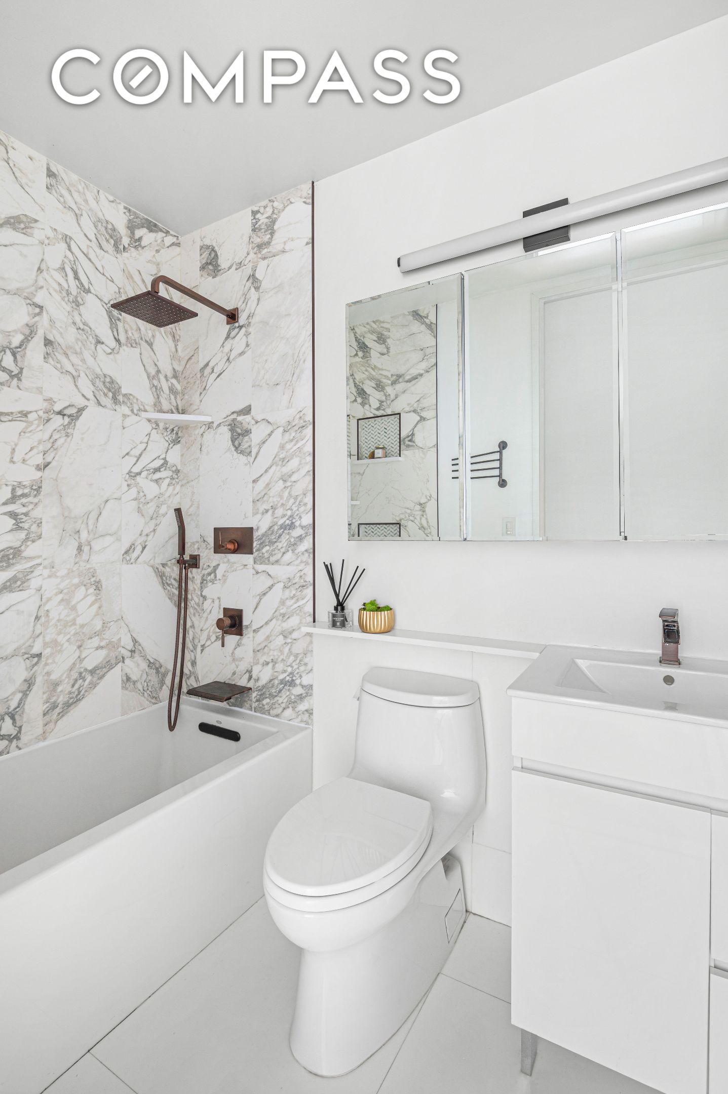 #9 photo, 350 W 50th Street, Hell's Kitchen , NY 10019