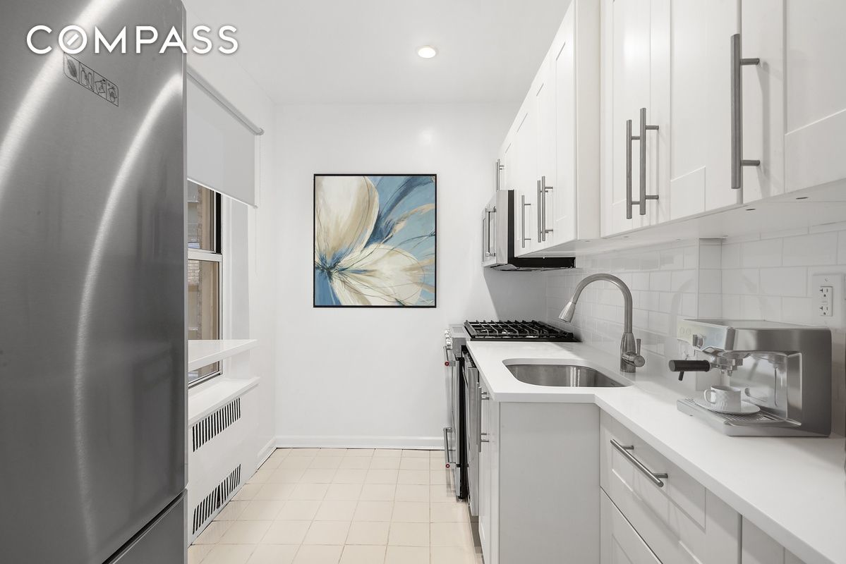 #6 photo, 161 E 91st Street, Upper East Side , NY 10128