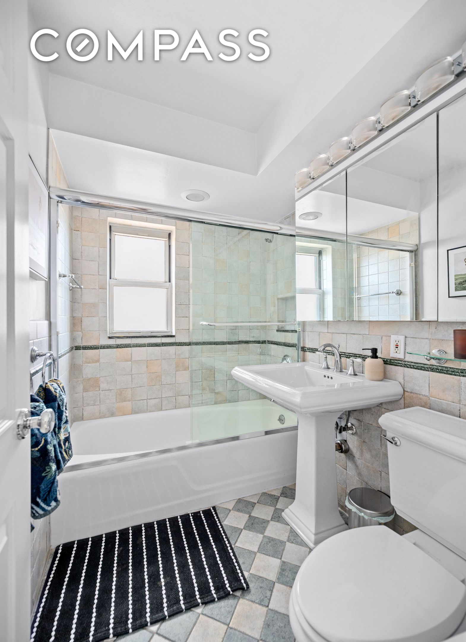 #11 photo, 505 E 79th Street, Upper East Side , NY 10075