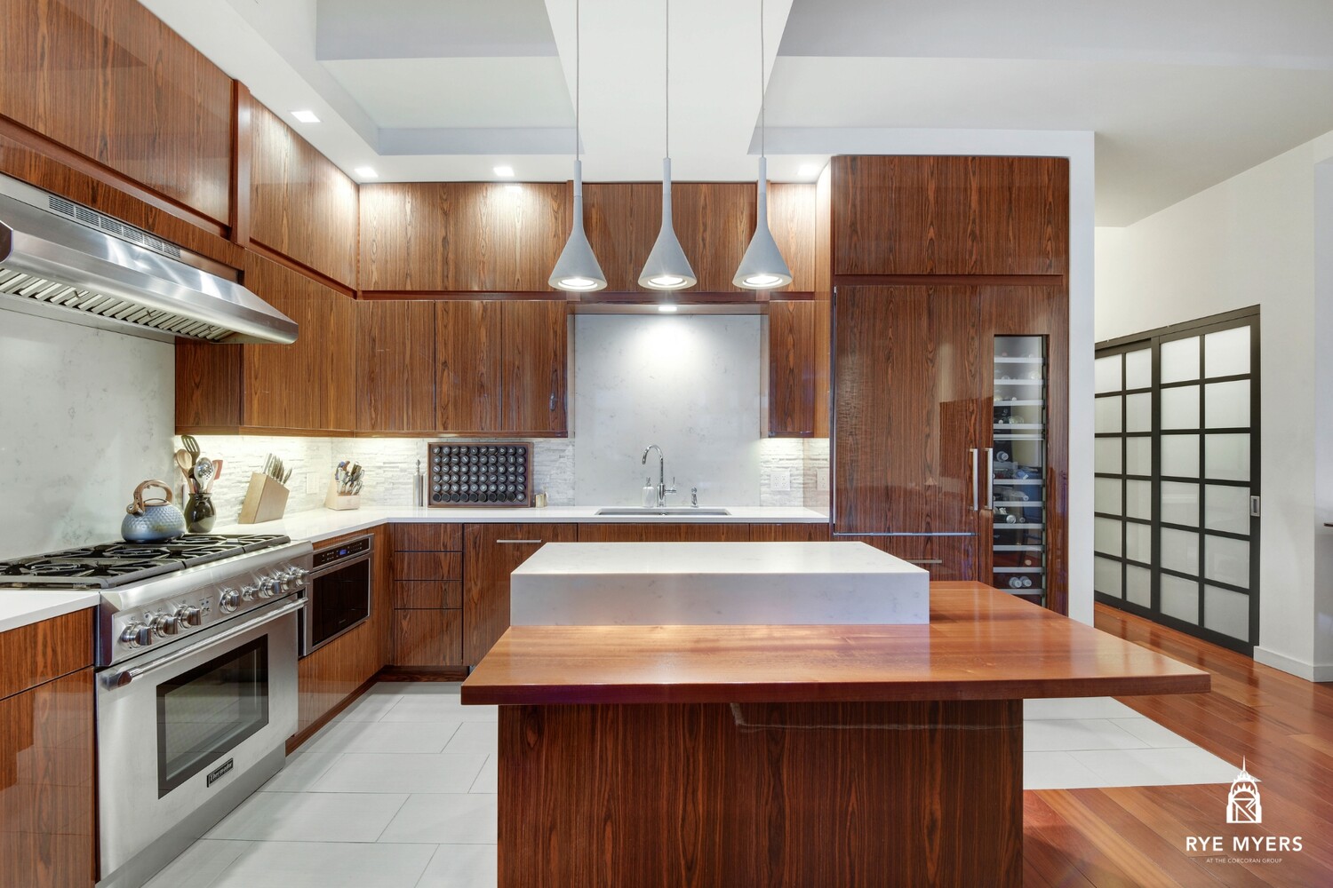 #19 photo, 529 W 42ND Street, ম্যানহাটন Hell's Kitchen , NY 10036