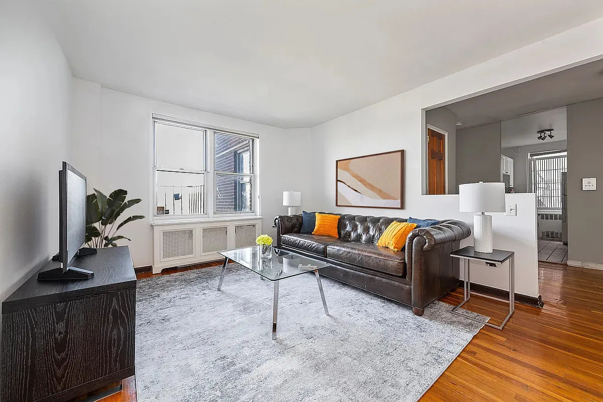 #4 photo, 330-340 Haven Avenue, Washington Heights , NY 10033