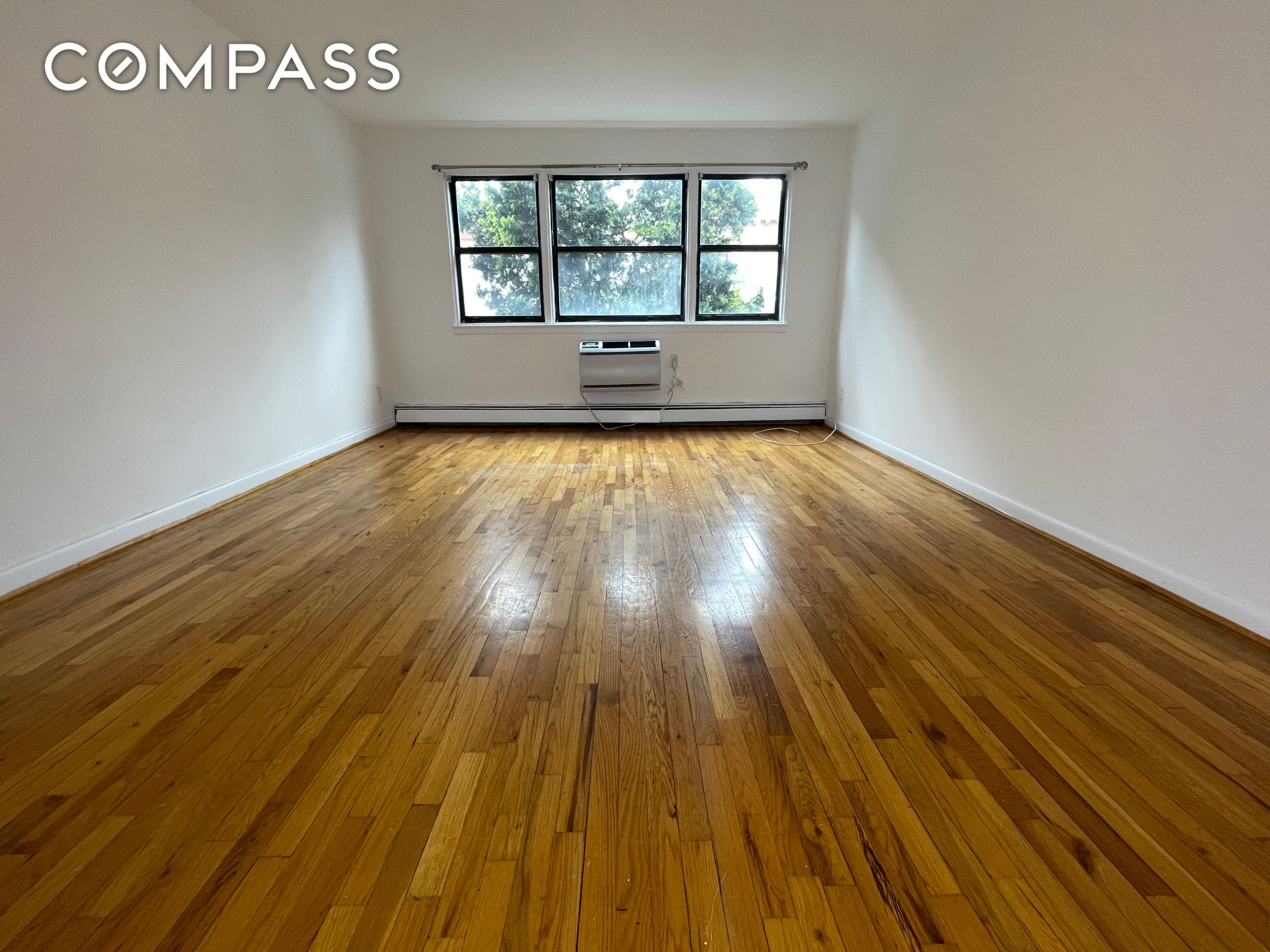 #3 photo, 447 E 21st Street, ব্রুকলিন Ditmas Park , NY 11226