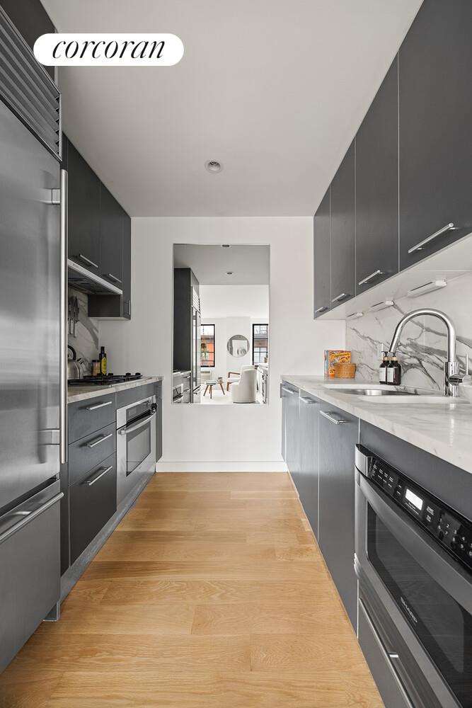 #8 photo, 527 COURT Street, ব্রুকলিন Carroll Gardens , NY 11231