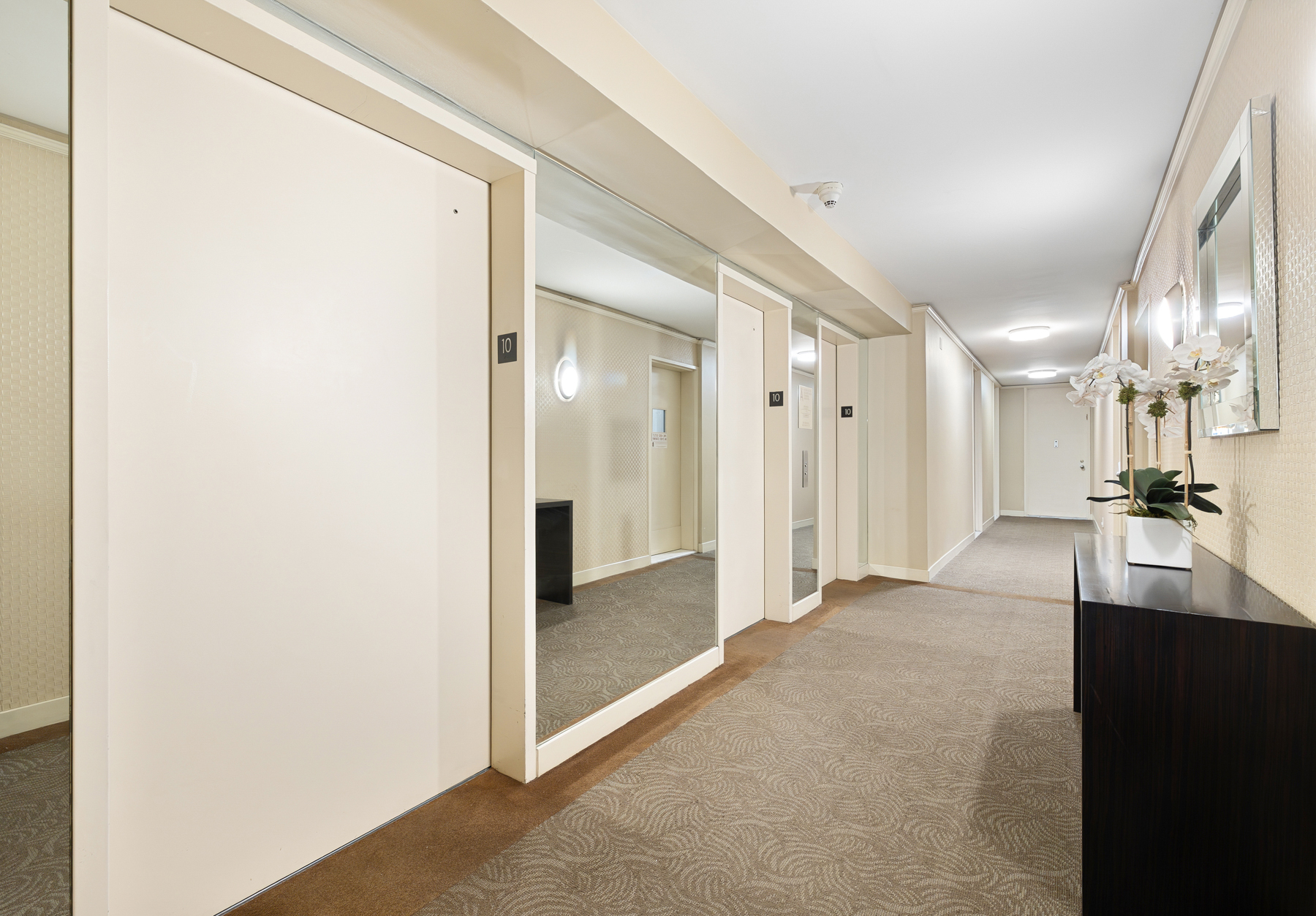 #10 photo, 30 W 61st Street, Lincoln Square , NY 10023