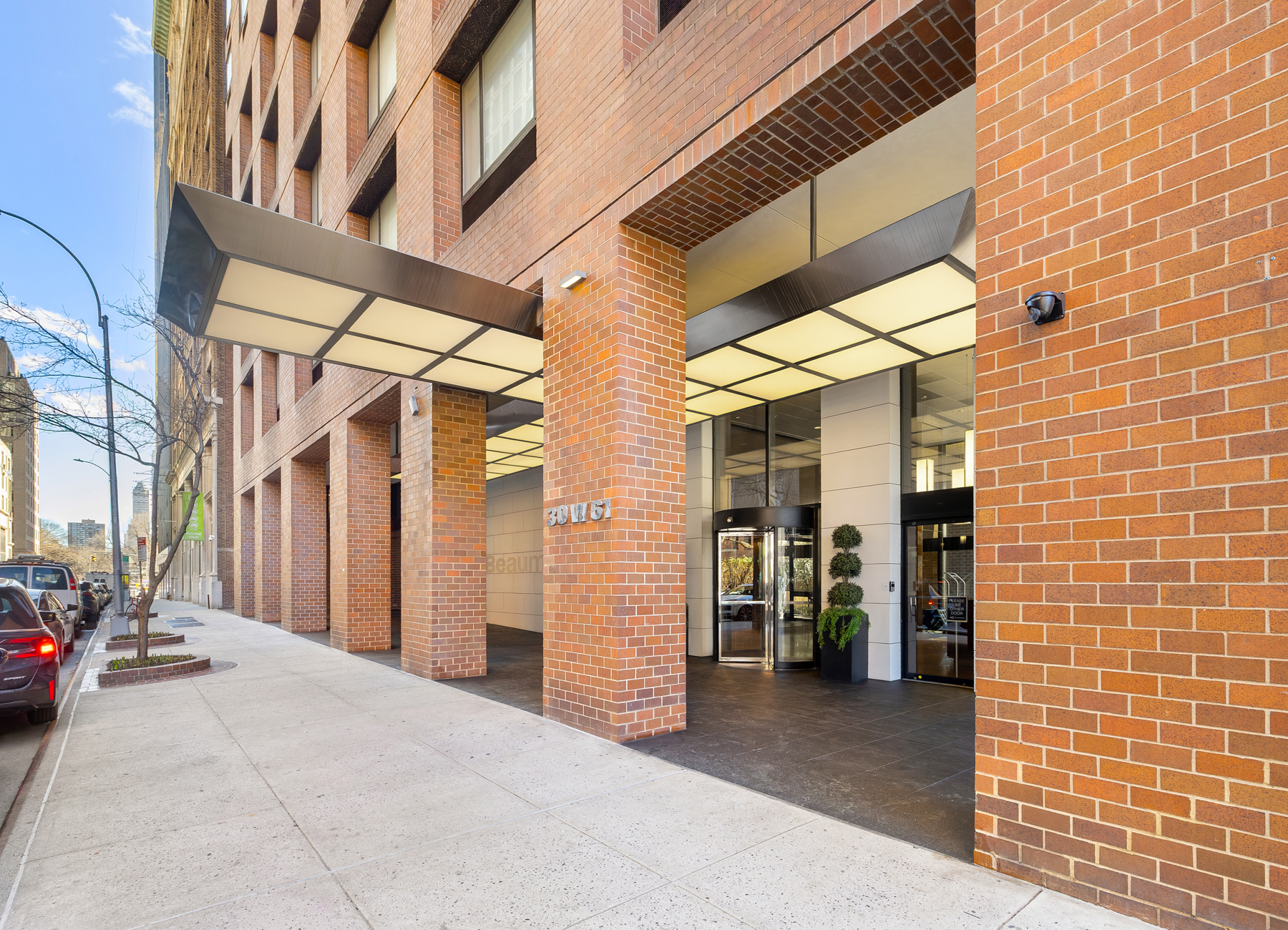 #11 photo, 30 W 61st Street, Lincoln Square , NY 10023