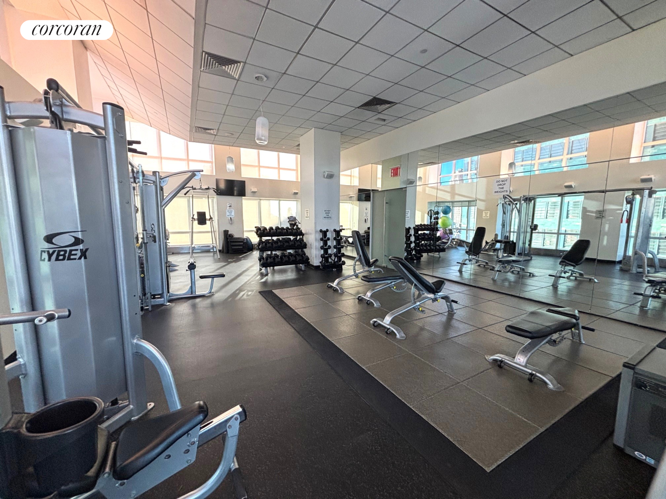 #13 photo, 350 W 42ND Street, ম্যানহাটন Hell's Kitchen , NY 10036