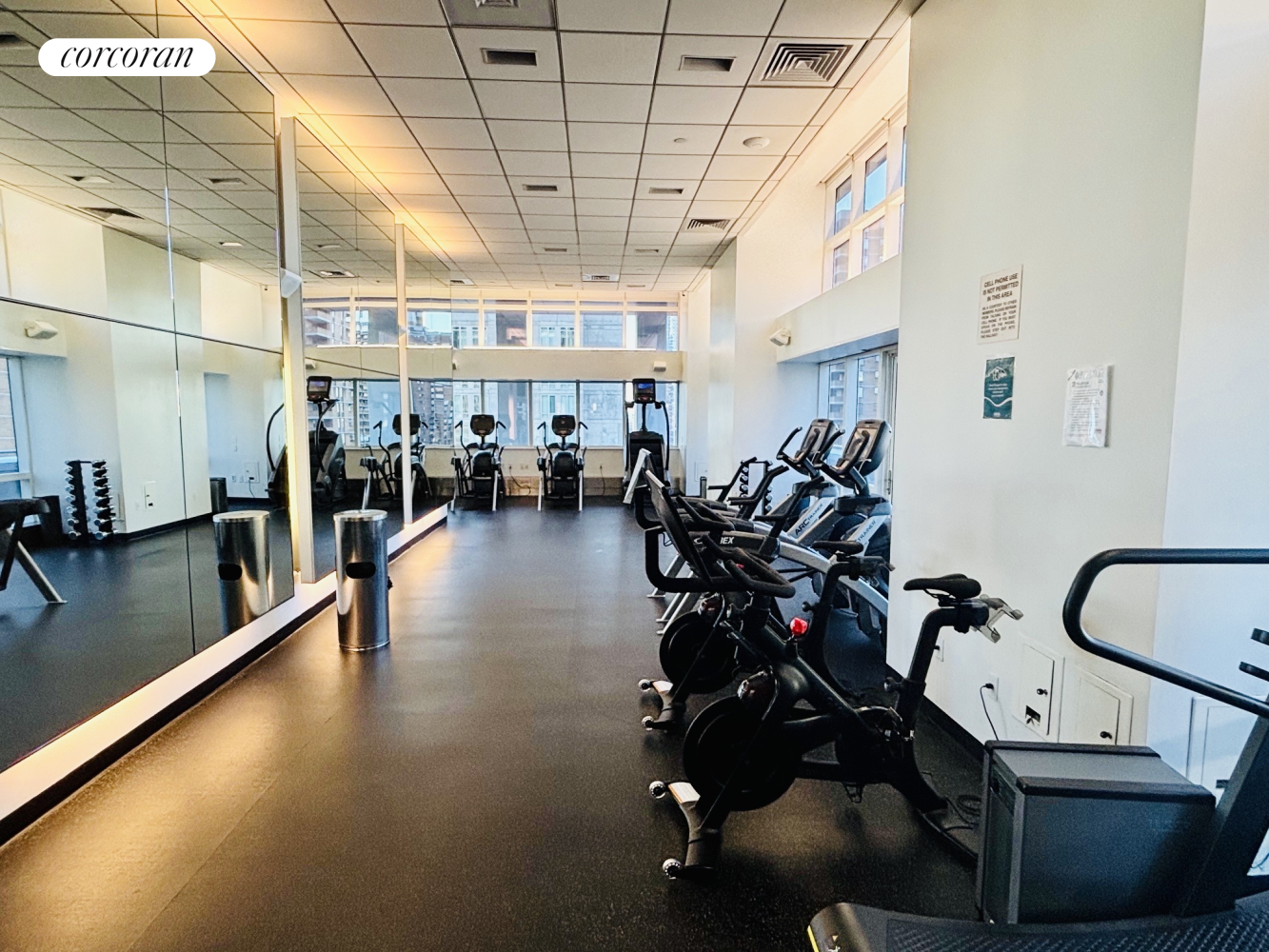 #14 photo, 350 W 42ND Street, ম্যানহাটন Hell's Kitchen , NY 10036