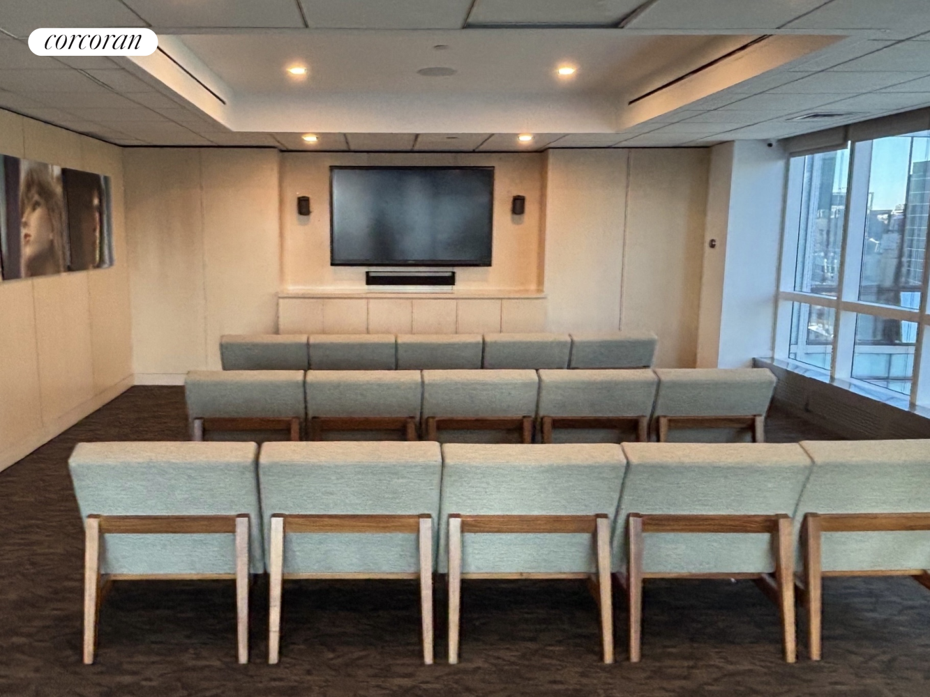 #19 photo, 350 W 42ND Street, ম্যানহাটন Hell's Kitchen , NY 10036