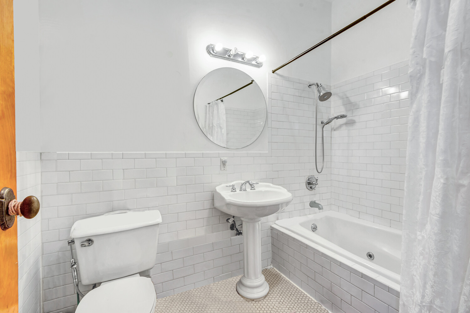 #8 photo, 689 MYRTLE Avenue, ব্রুকলিন Bedford-Stuyvesant , NY 11205