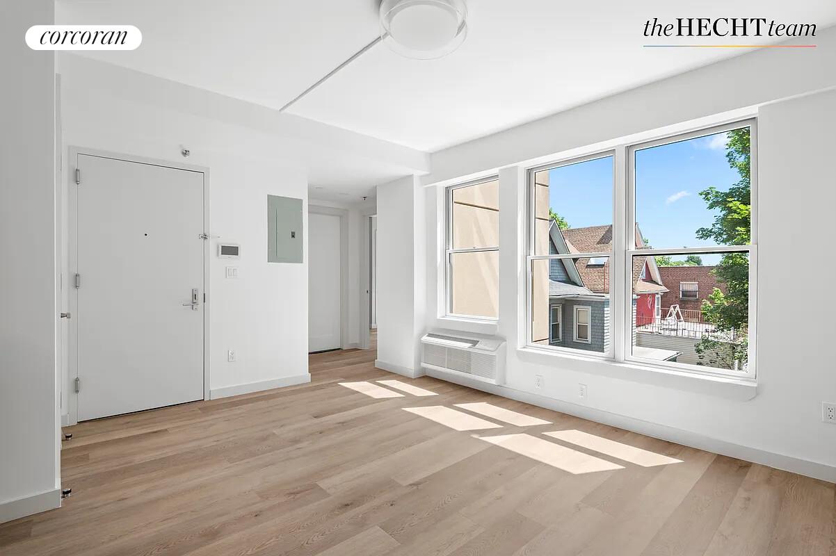 #1 photo, 265 OCEAN Parkway, ব্রুকলিন Kensington , NY 11218