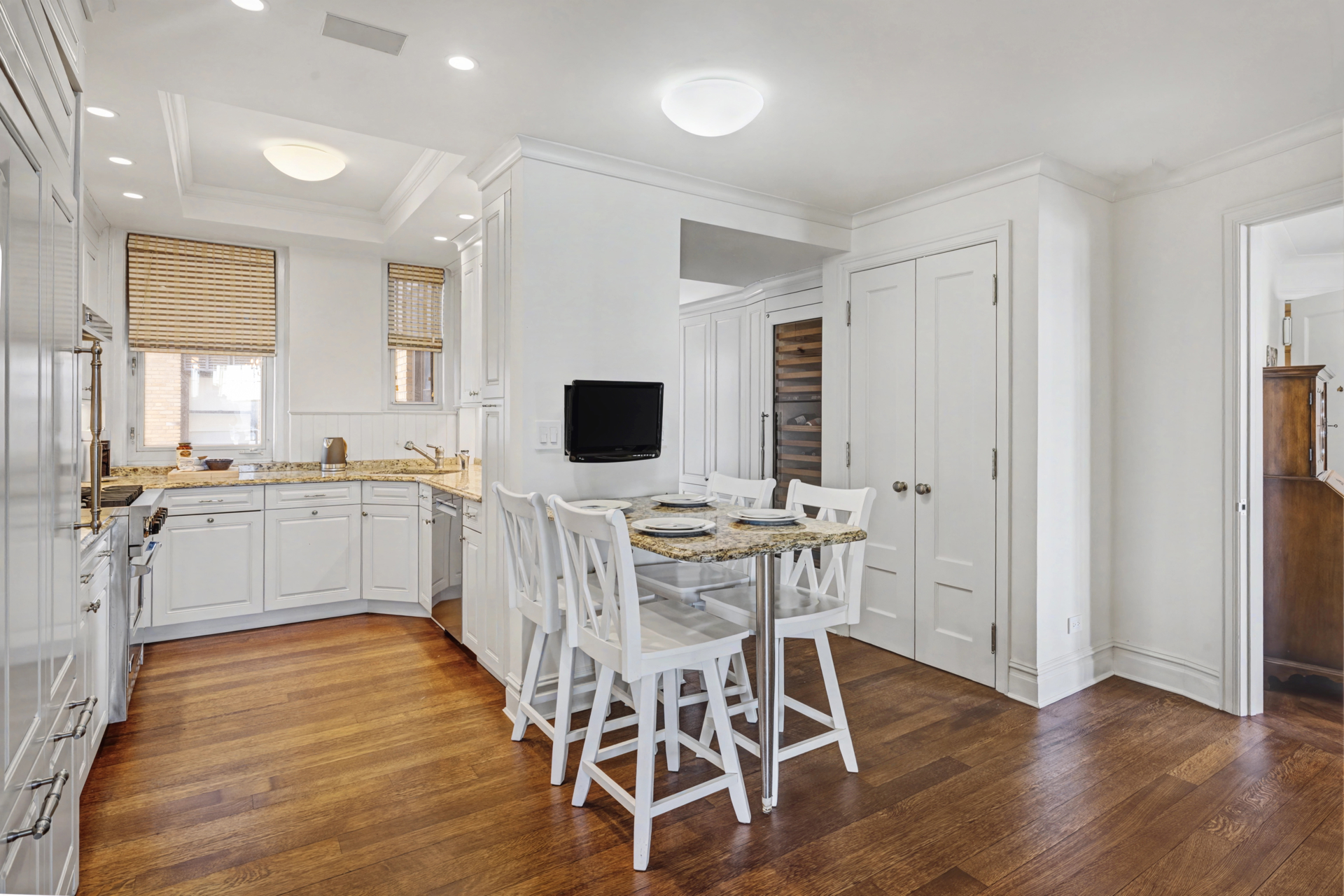 #6 photo, 33 RIVERSIDE Drive, Upper West Side , NY 10023