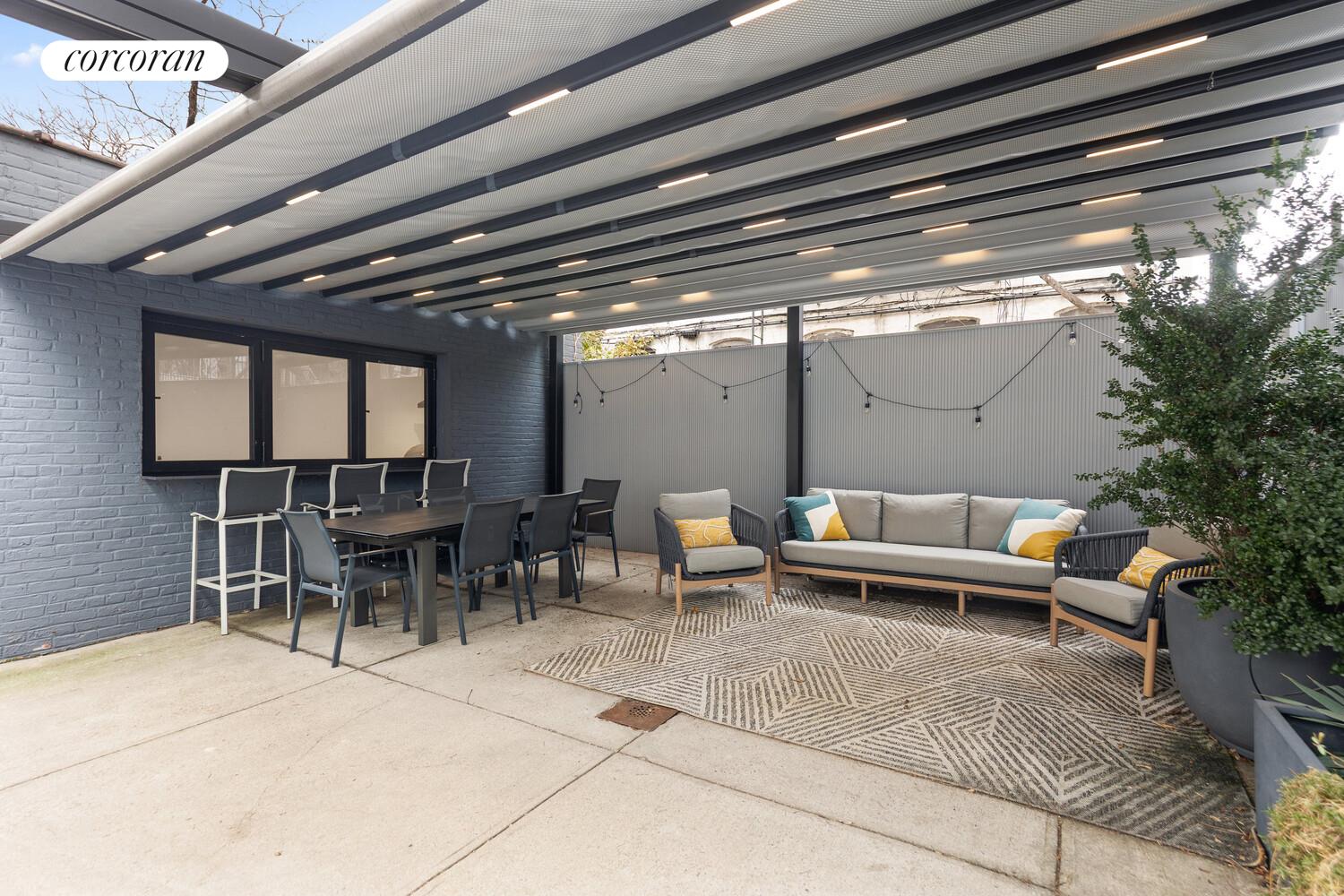 #1 photo, 390 STRATFORD Road, ব্রুকলিন Ditmas Park , NY 11218