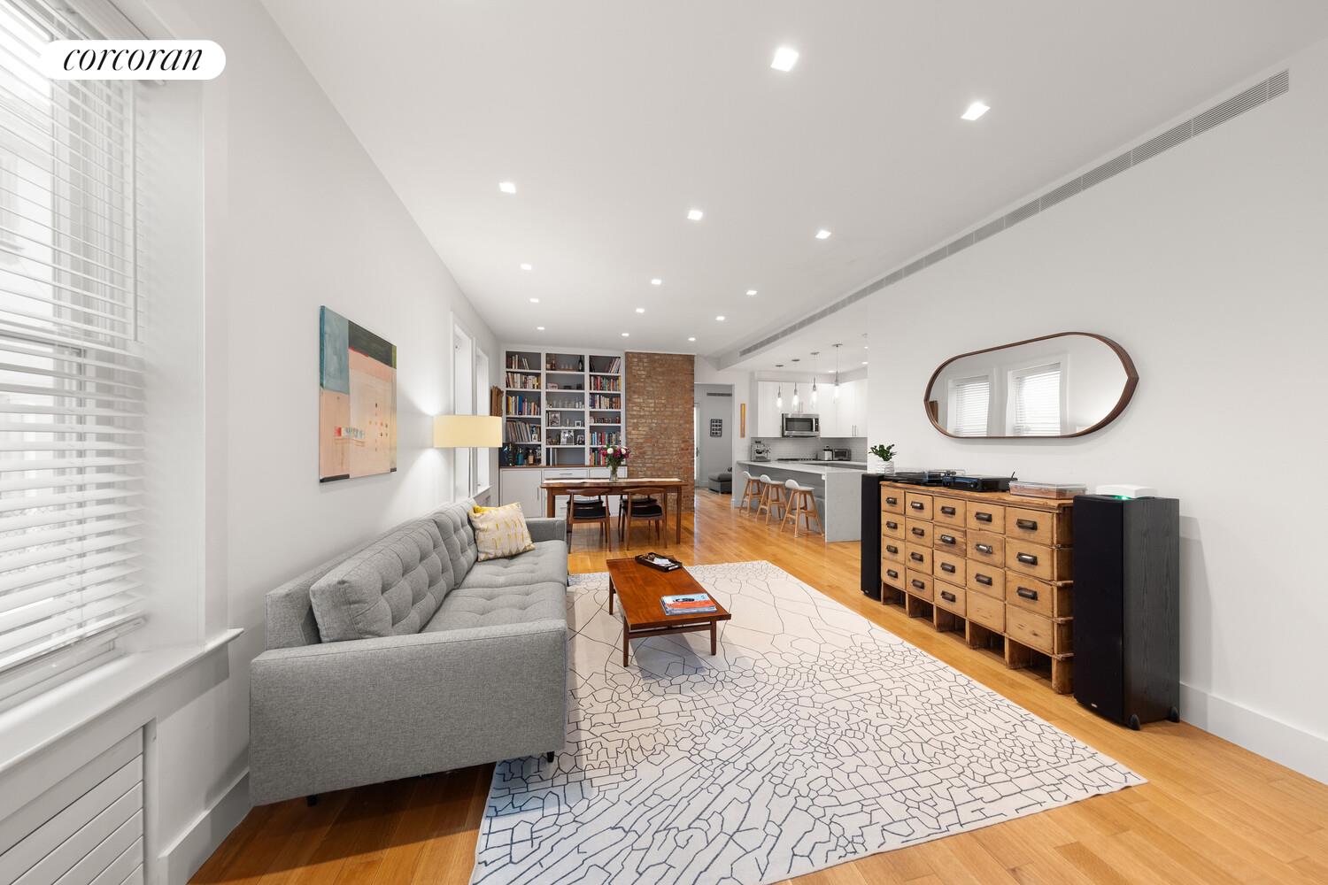 #3 photo, 390 STRATFORD Road, ব্রুকলিন Ditmas Park , NY 11218